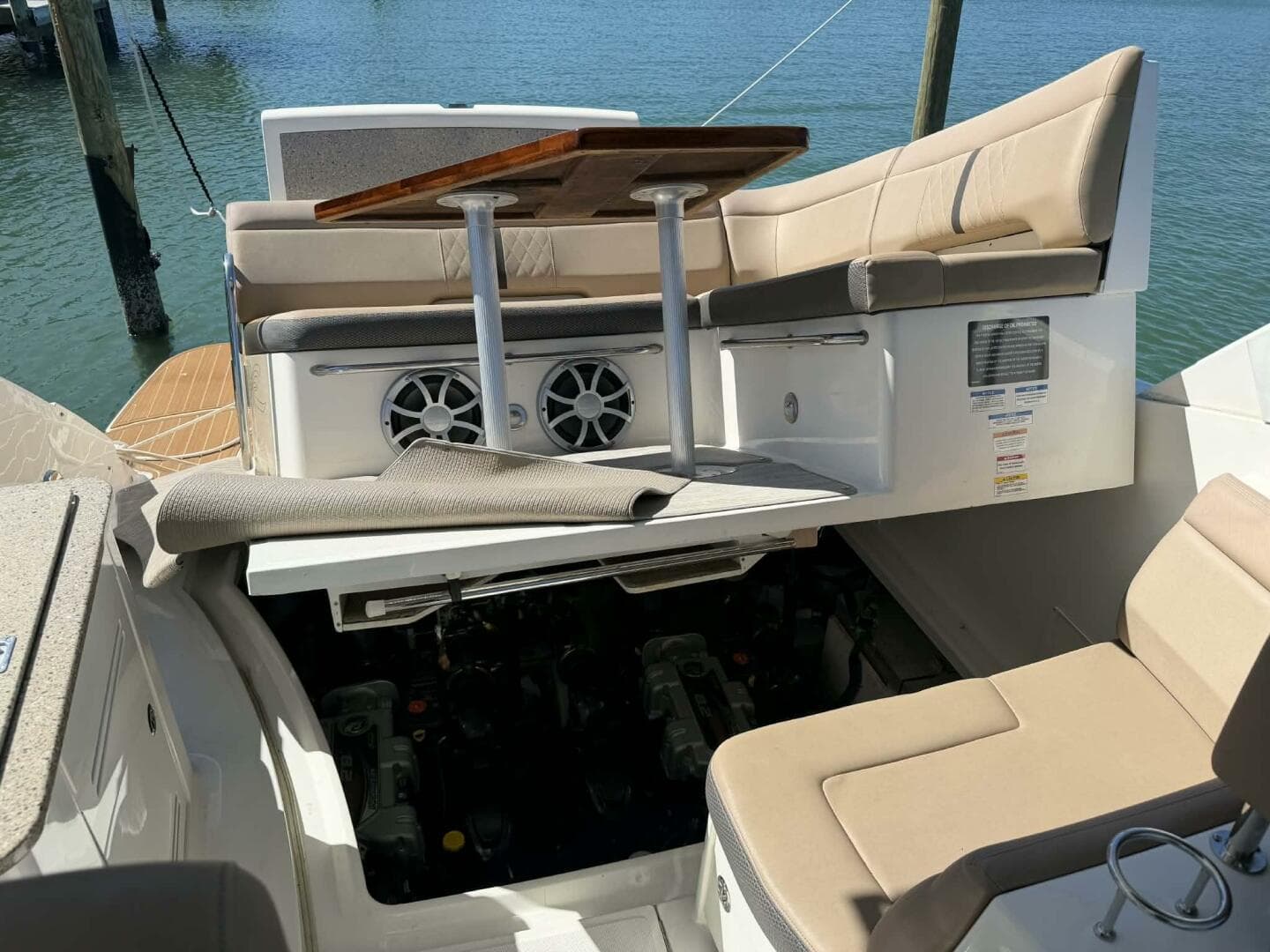 2016 Sea Ray 350 Sundancer — photo 51