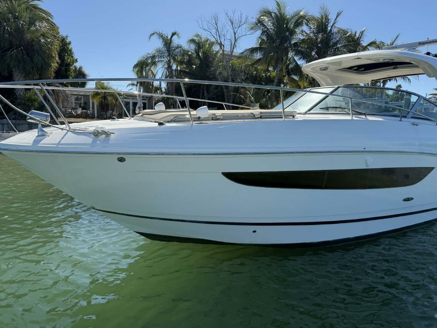 2016 Sea Ray 350 Sundancer — photo 8