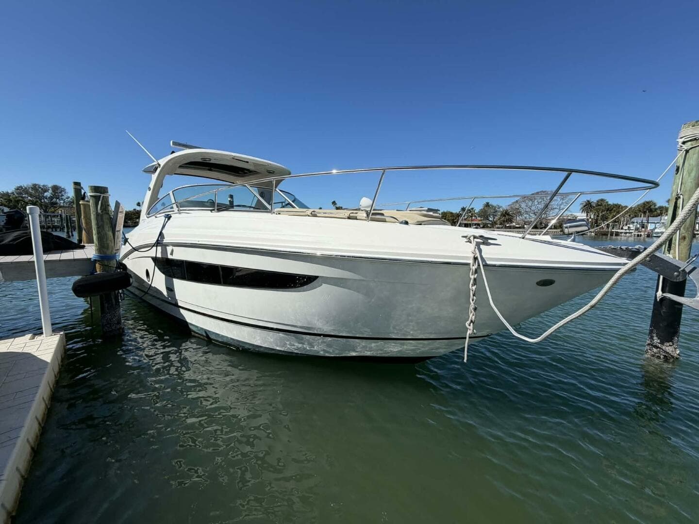 2016 Sea Ray 350 Sundancer — photo 9