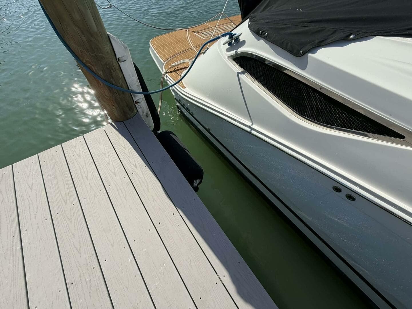 2016 Sea Ray 350 Sundancer — photo 48