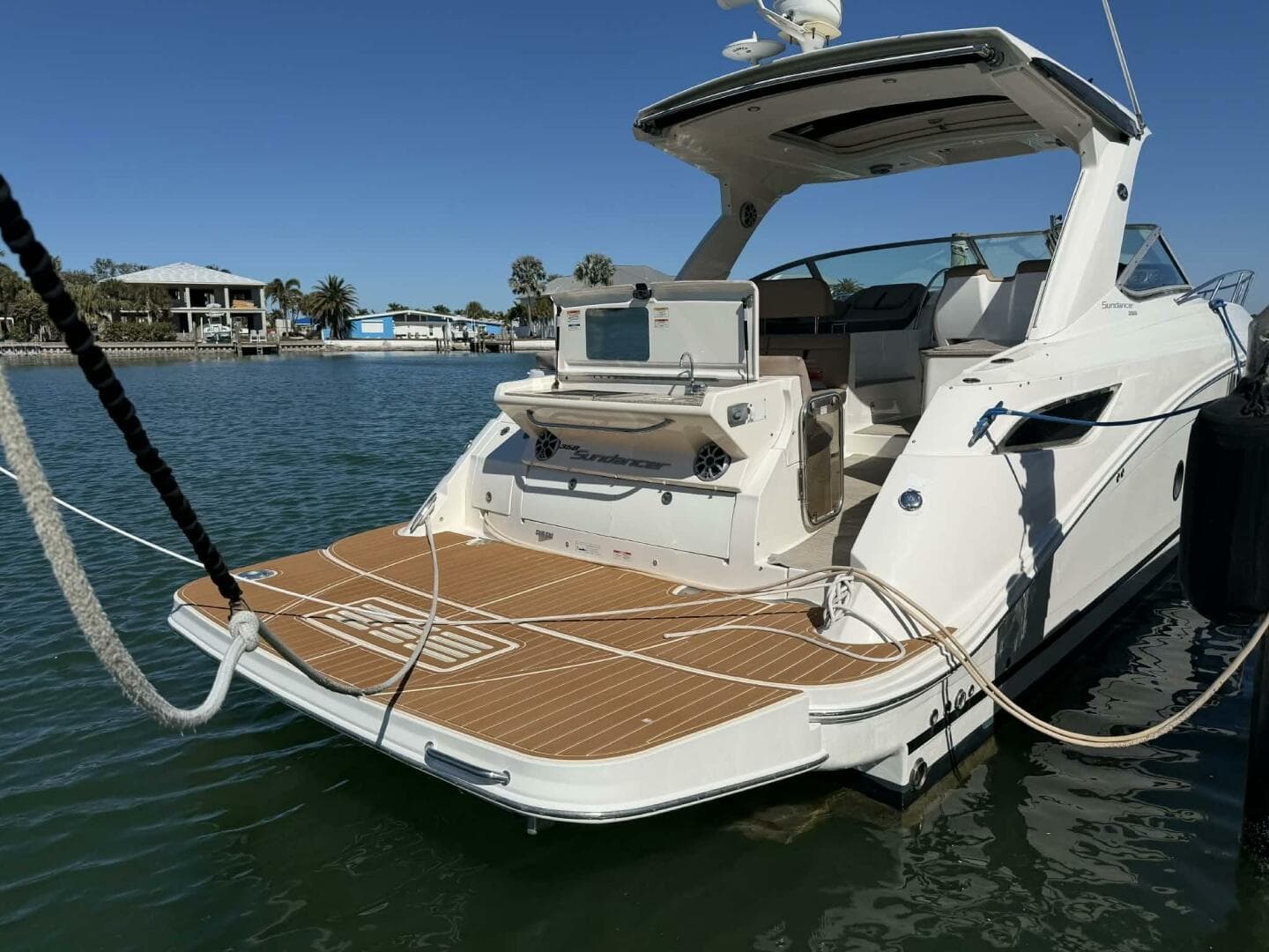 2016 Sea Ray 350 Sundancer — photo 6
