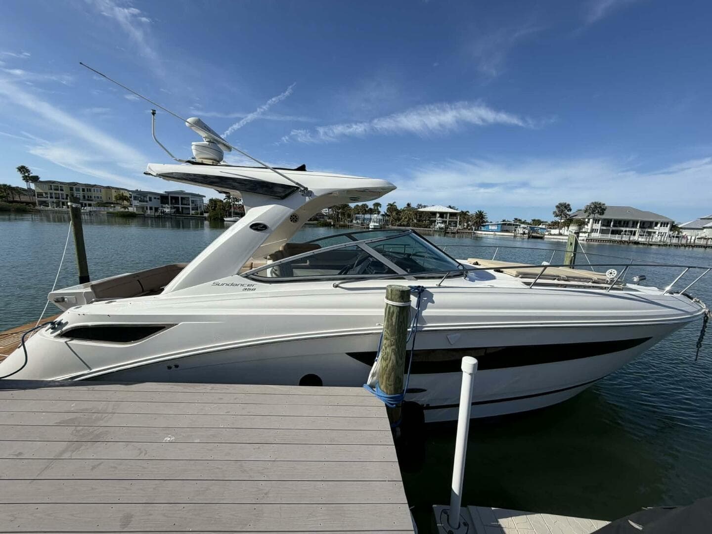 2016 Sea Ray 350 Sundancer — photo 7