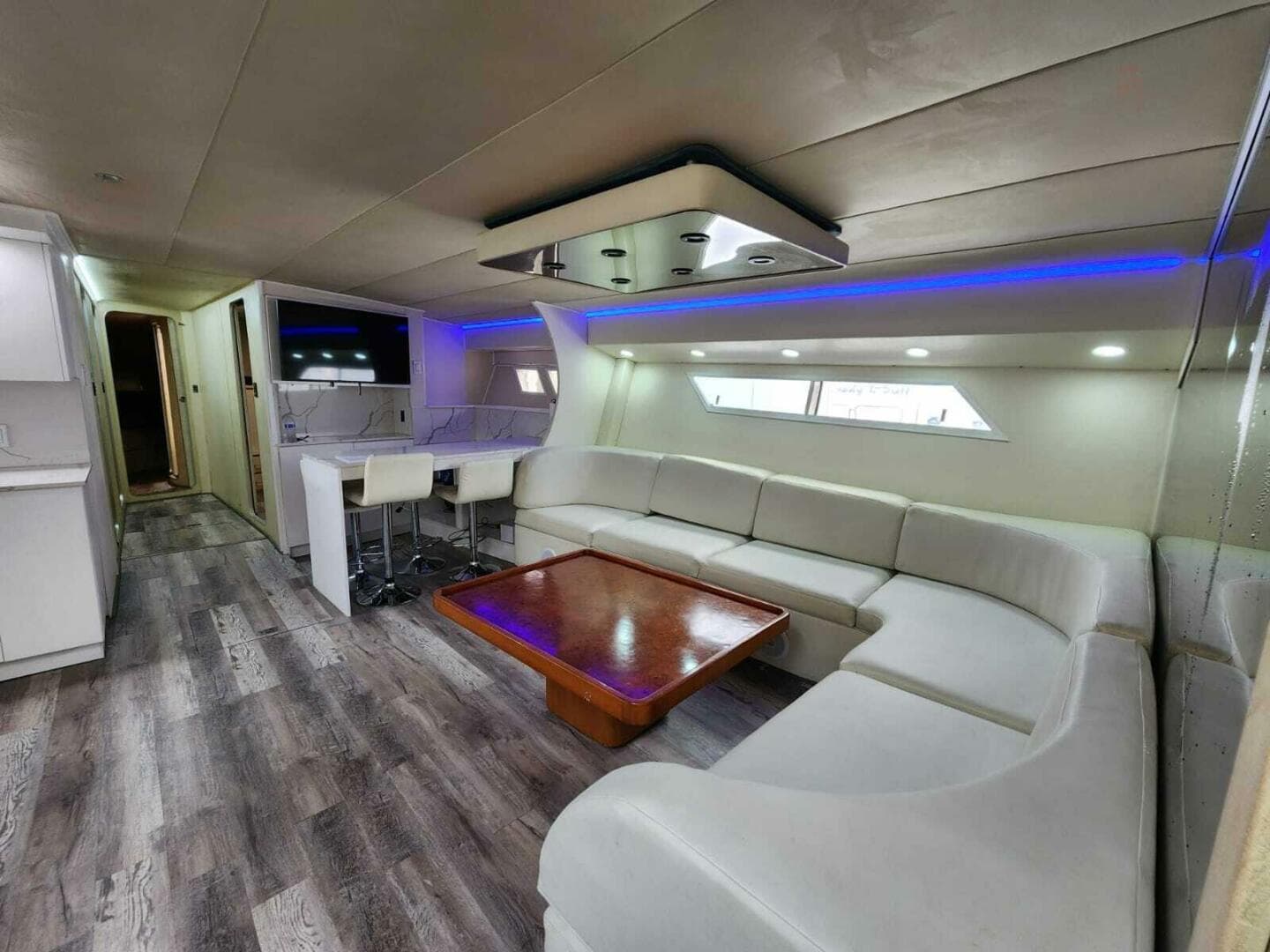 1984 Infiniti Express — photo 34