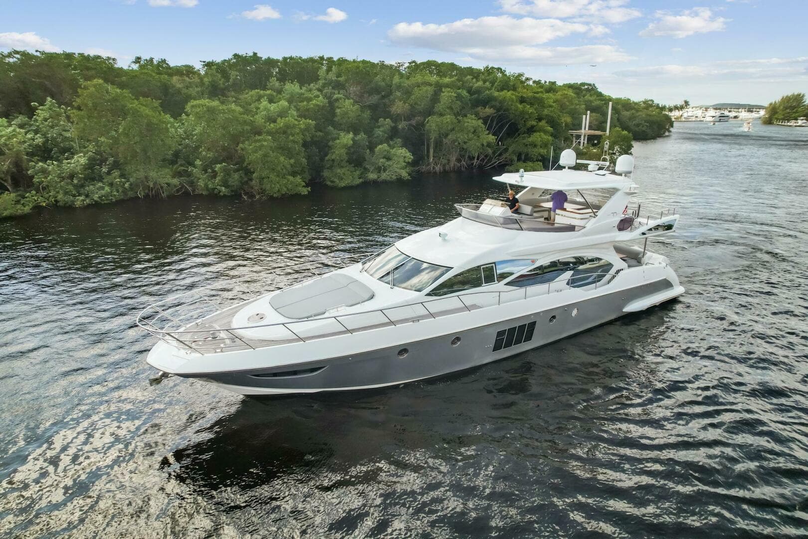 2013 Azimut 70 — photo 2