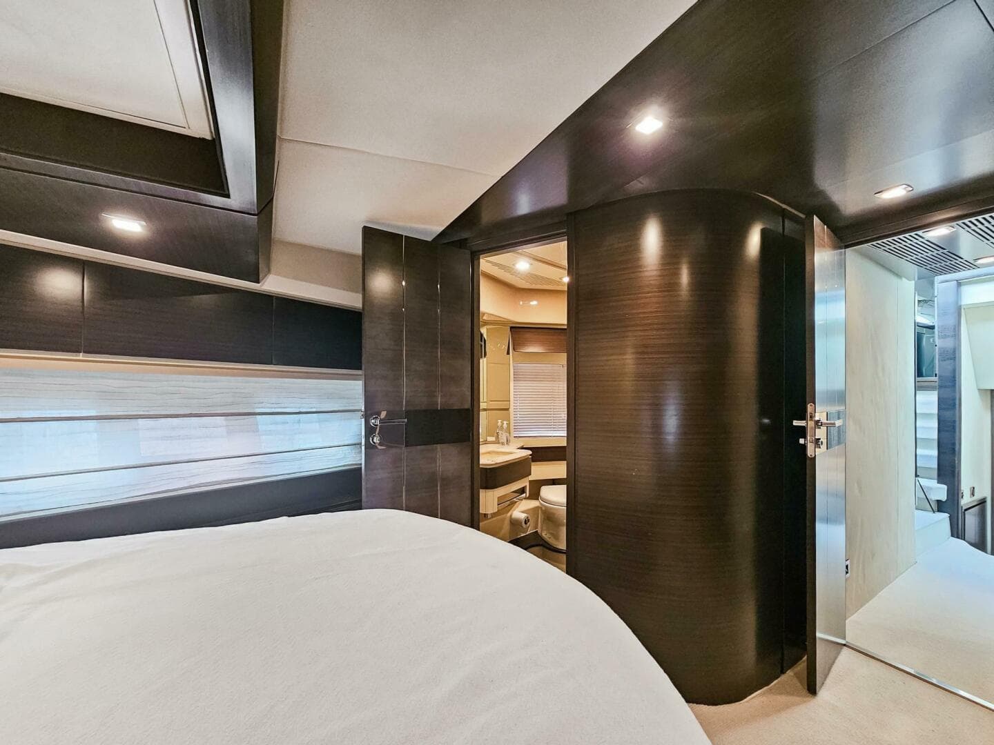 2013 Azimut 70 — photo 50