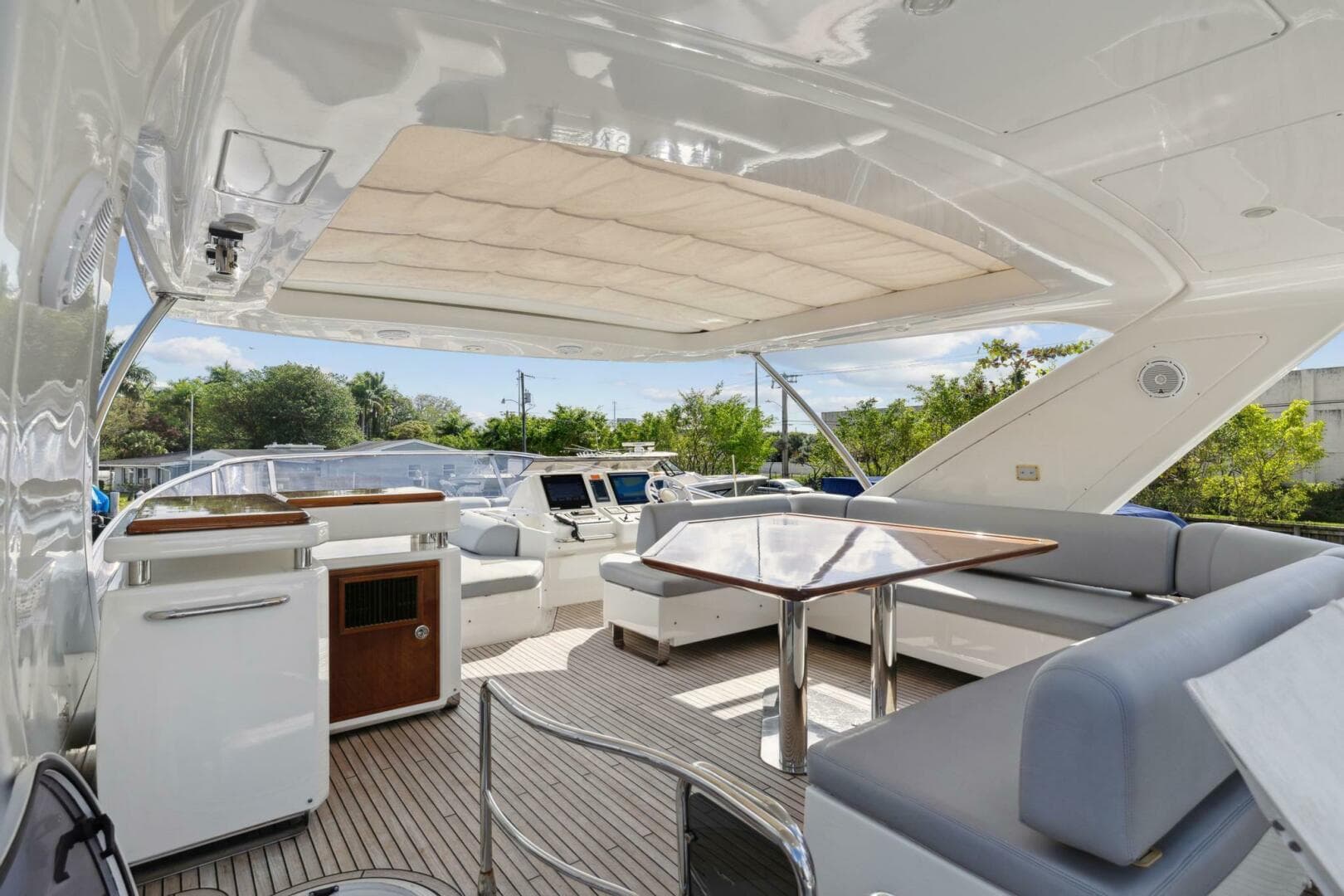 2013 Azimut 70 — photo 14