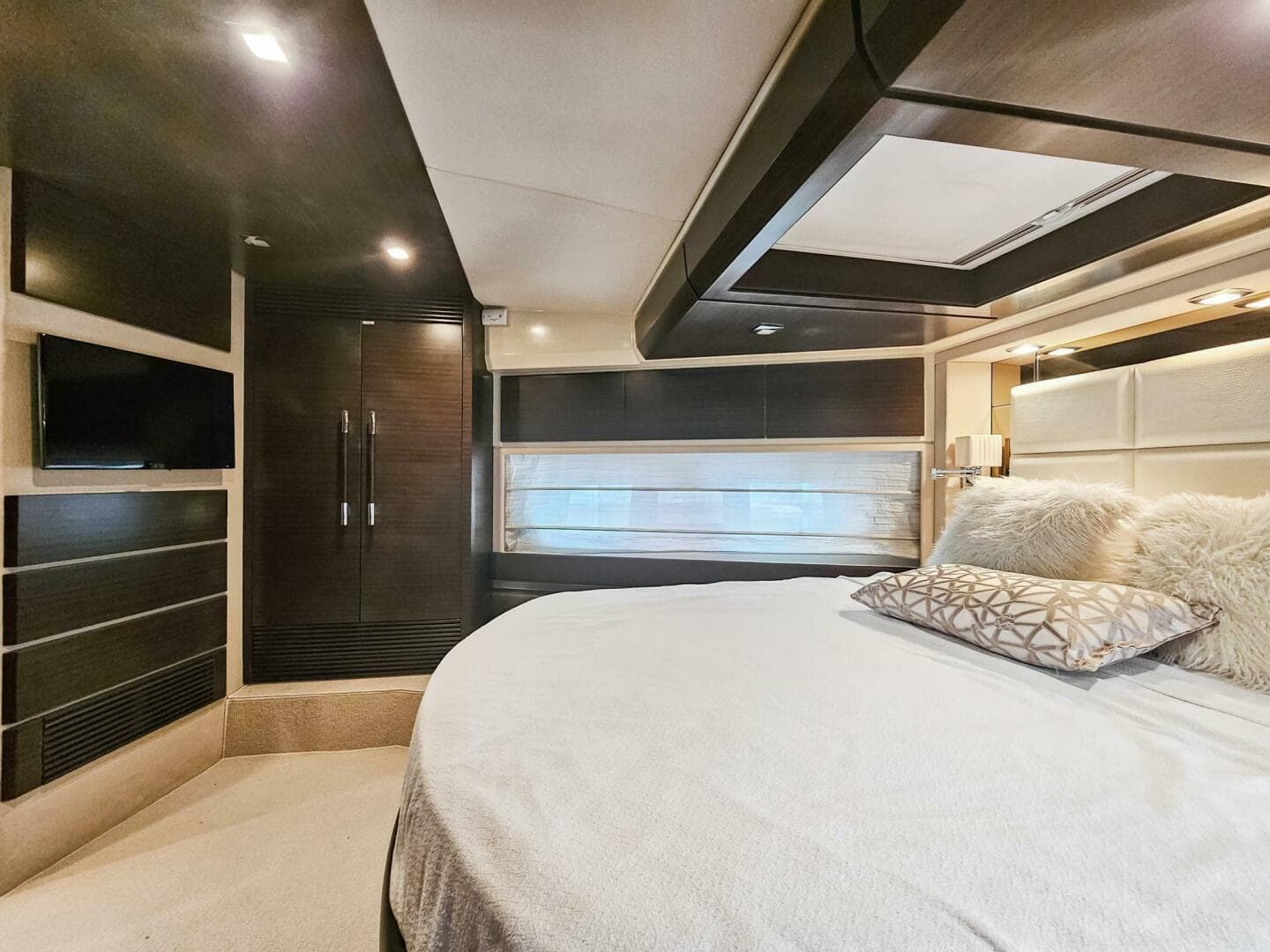 2013 Azimut 70 — photo 48