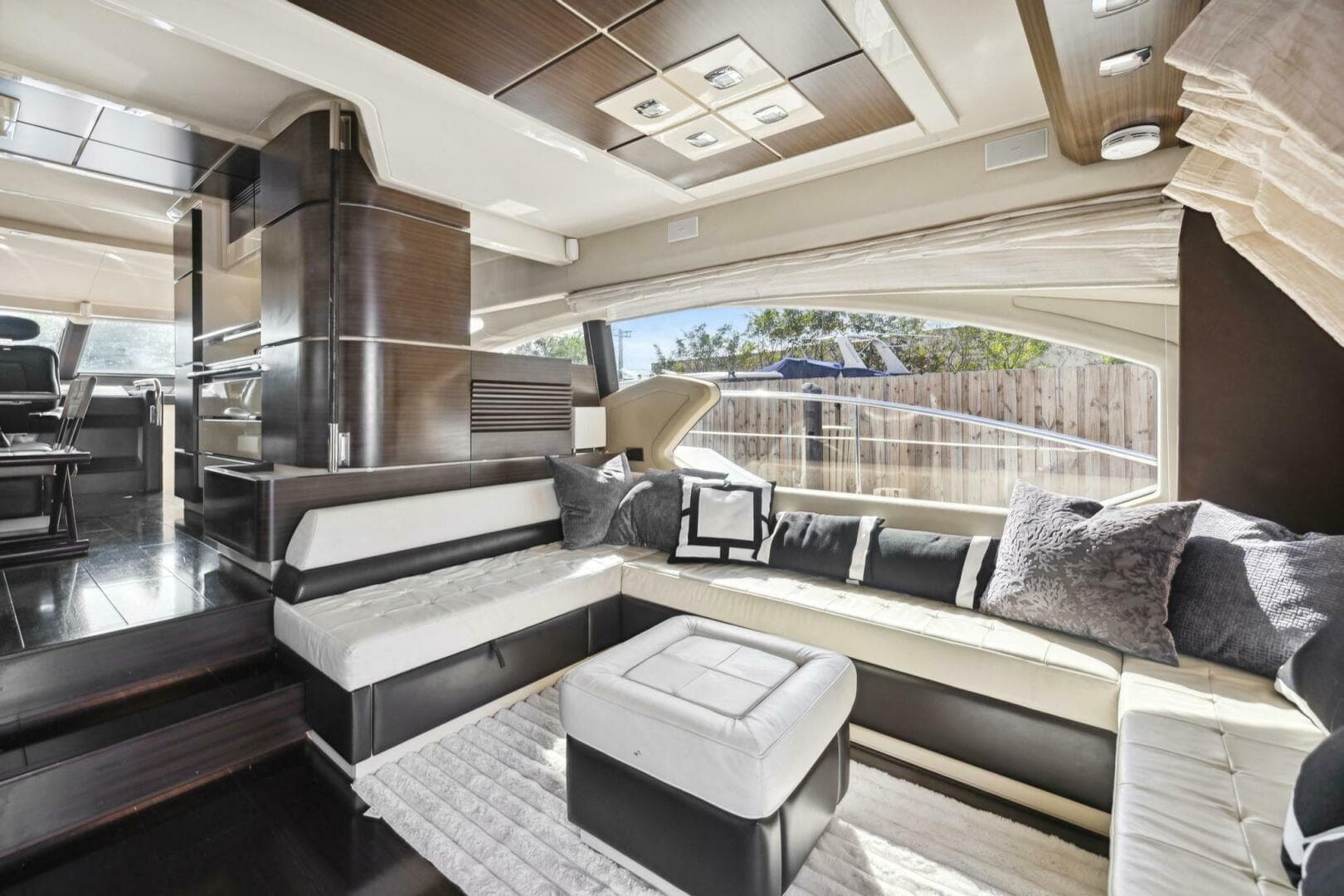 2013 Azimut 70 — photo 27