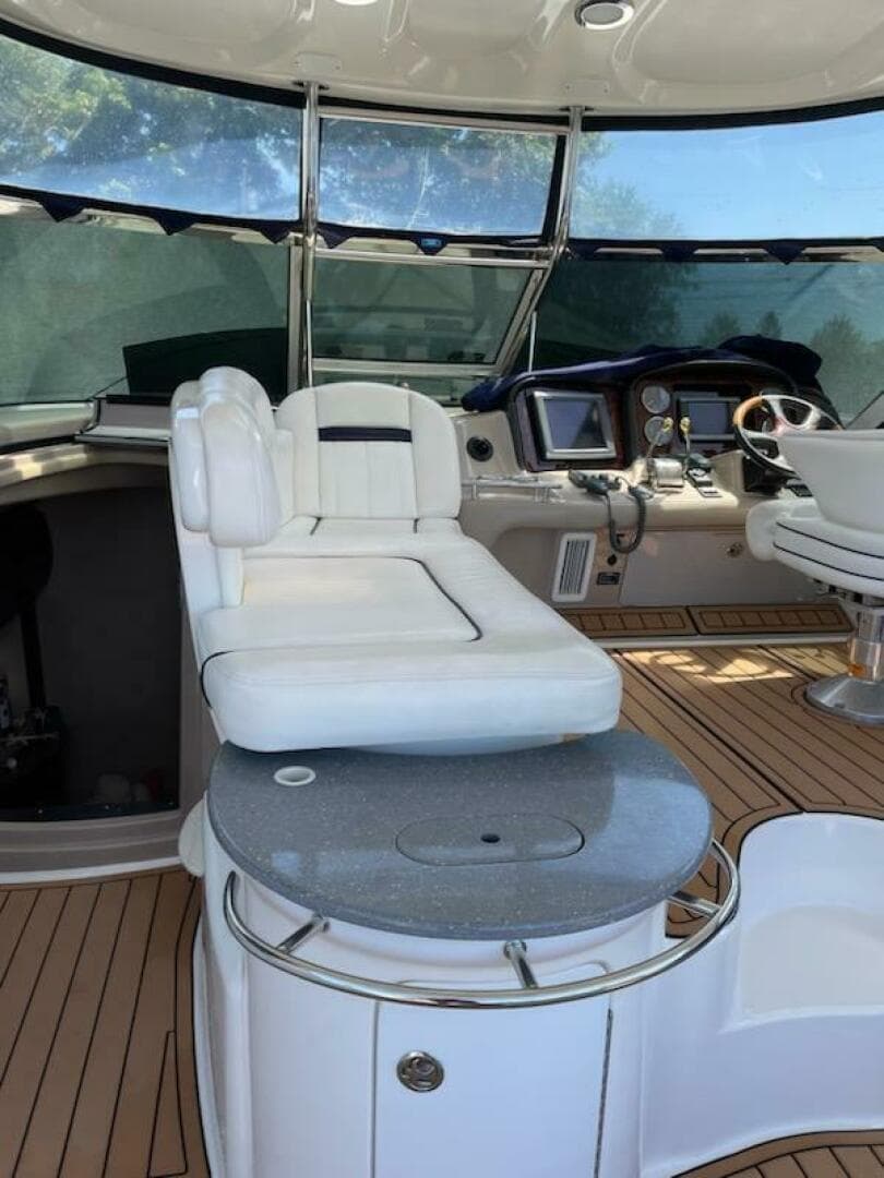 2006 Sea Ray 52 Sundancer — photo 11