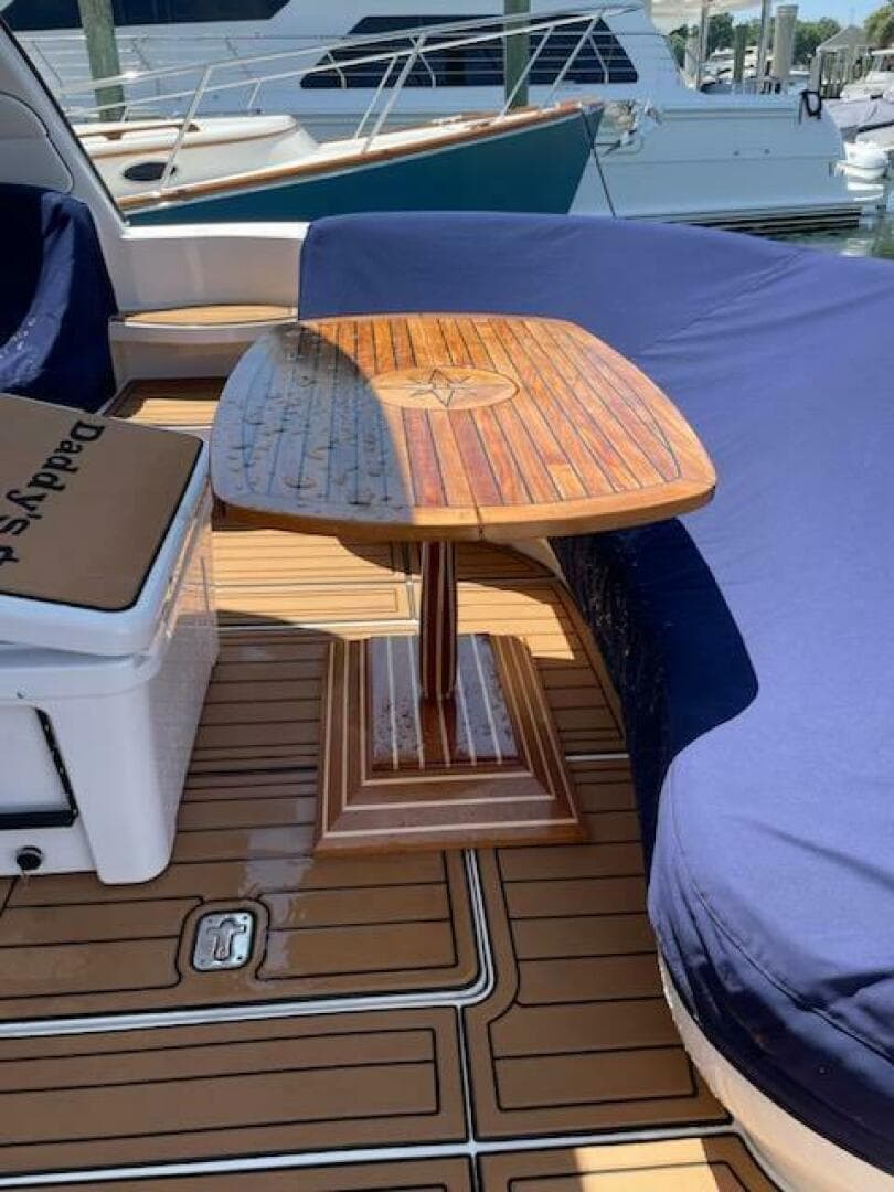 2006 Sea Ray 52 Sundancer — photo 9