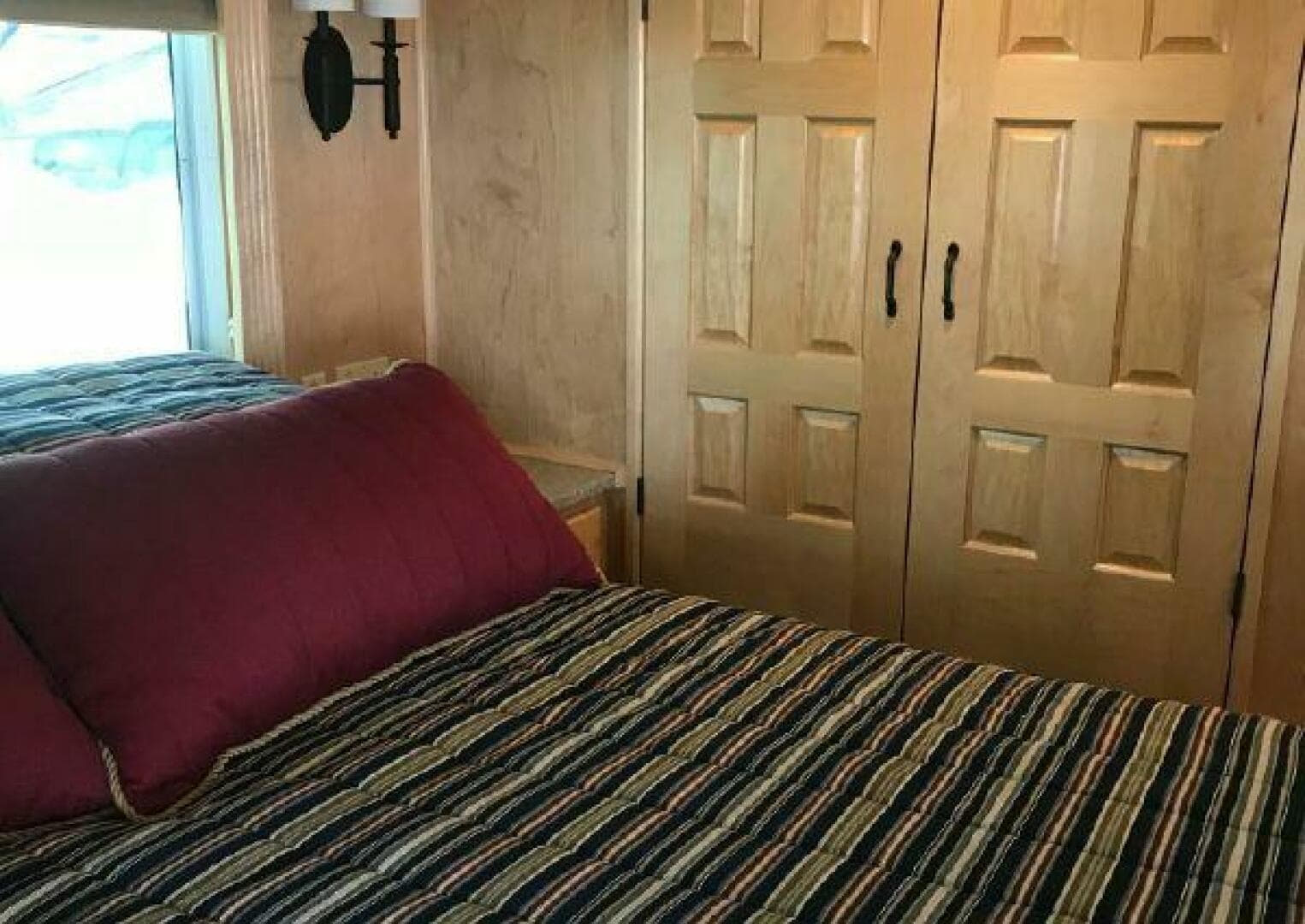 2017 Sumerset Houseboat — photo 56