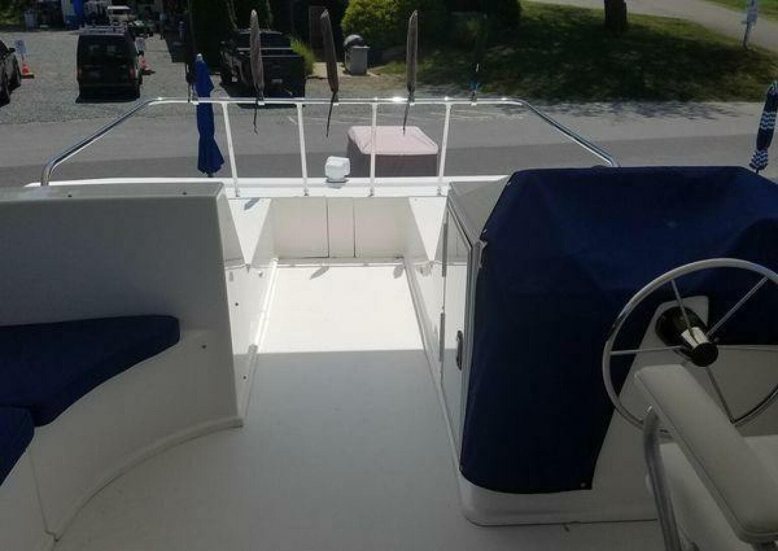 2017 Sumerset Houseboat — photo 39