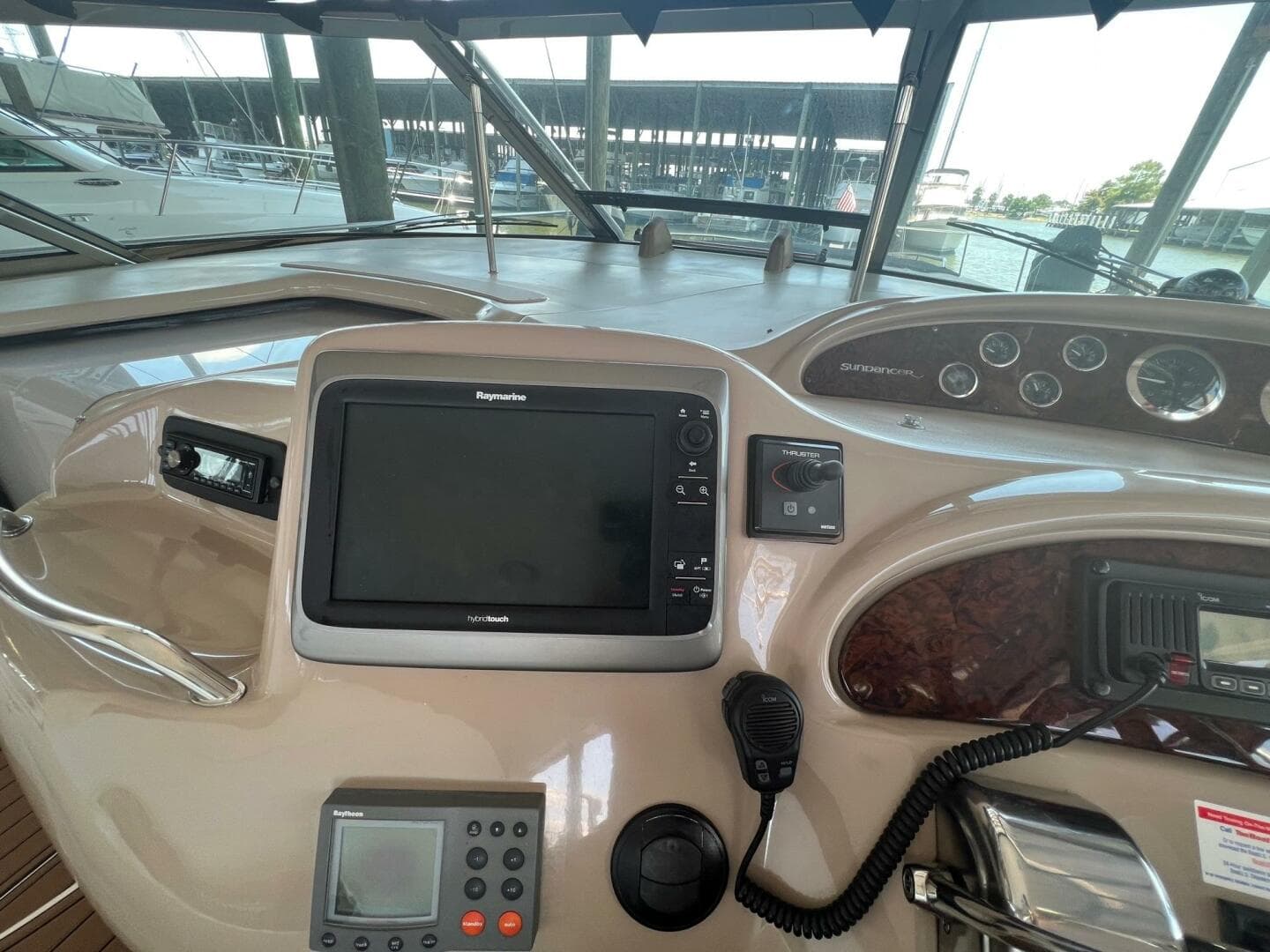 2002 Sea Ray 460 Sundancer — photo 16