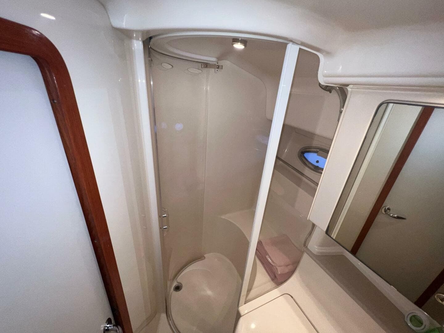 2002 Sea Ray 460 Sundancer — photo 47