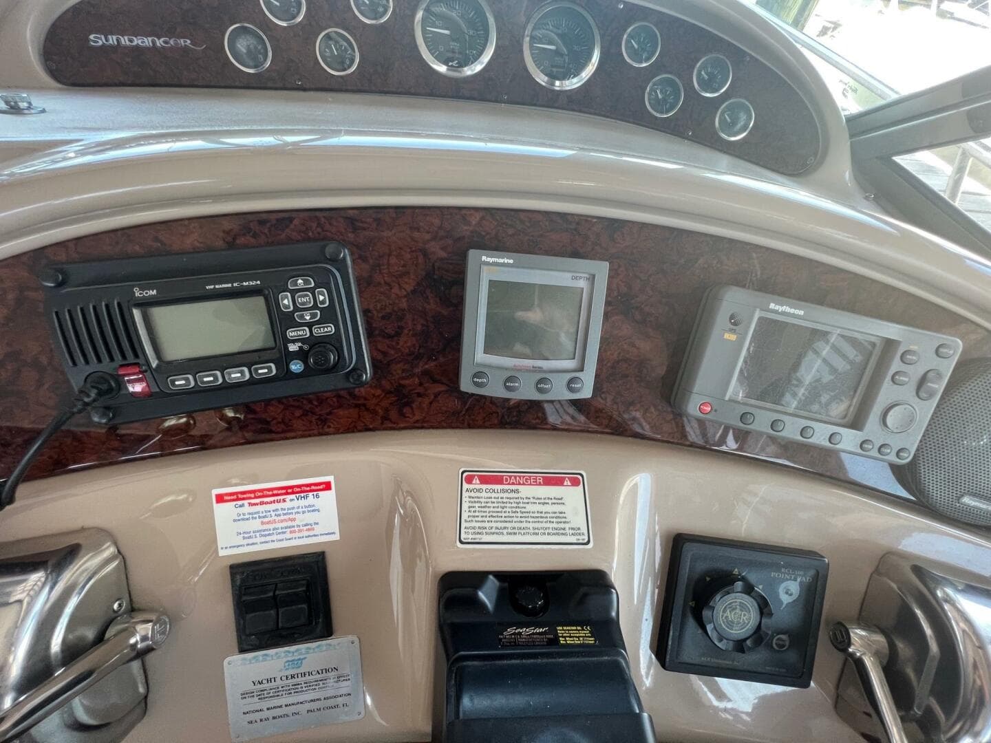 2002 Sea Ray 460 Sundancer — photo 17