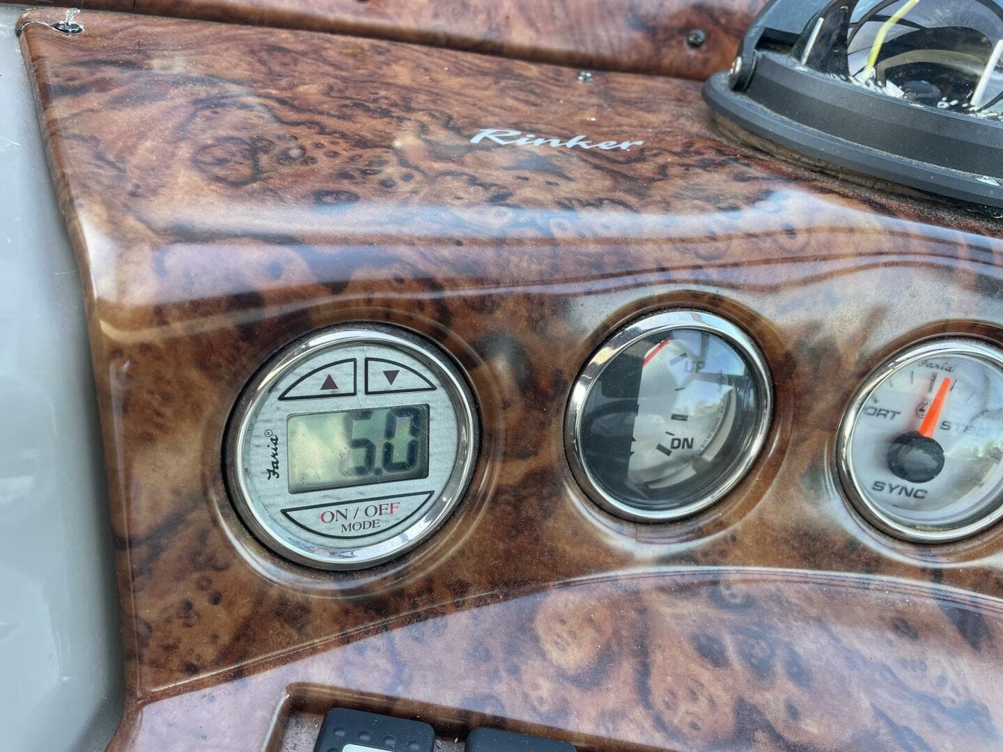 2006 Rinker Express Cruiser — photo 43