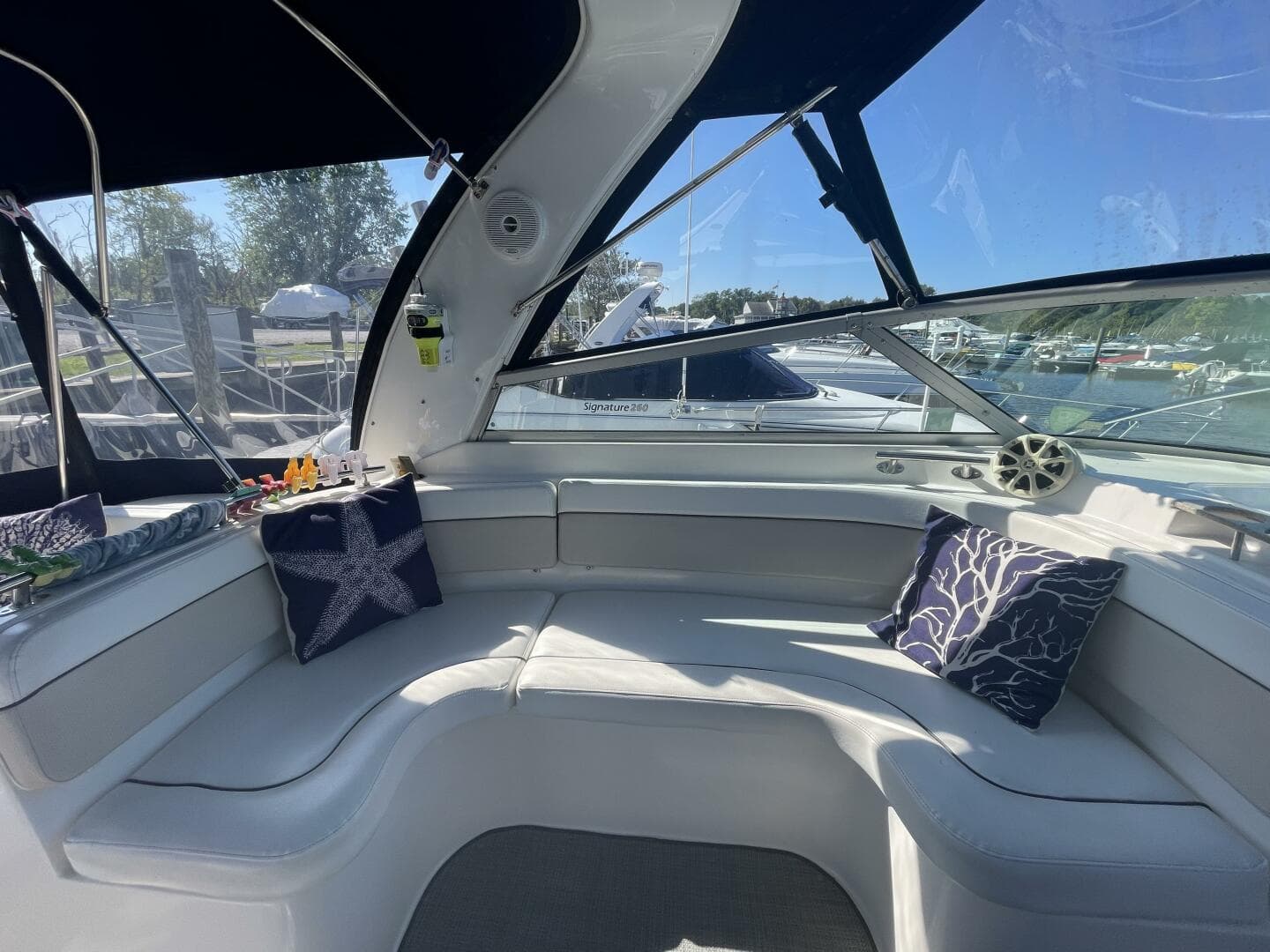 2006 Rinker Express Cruiser — photo 25