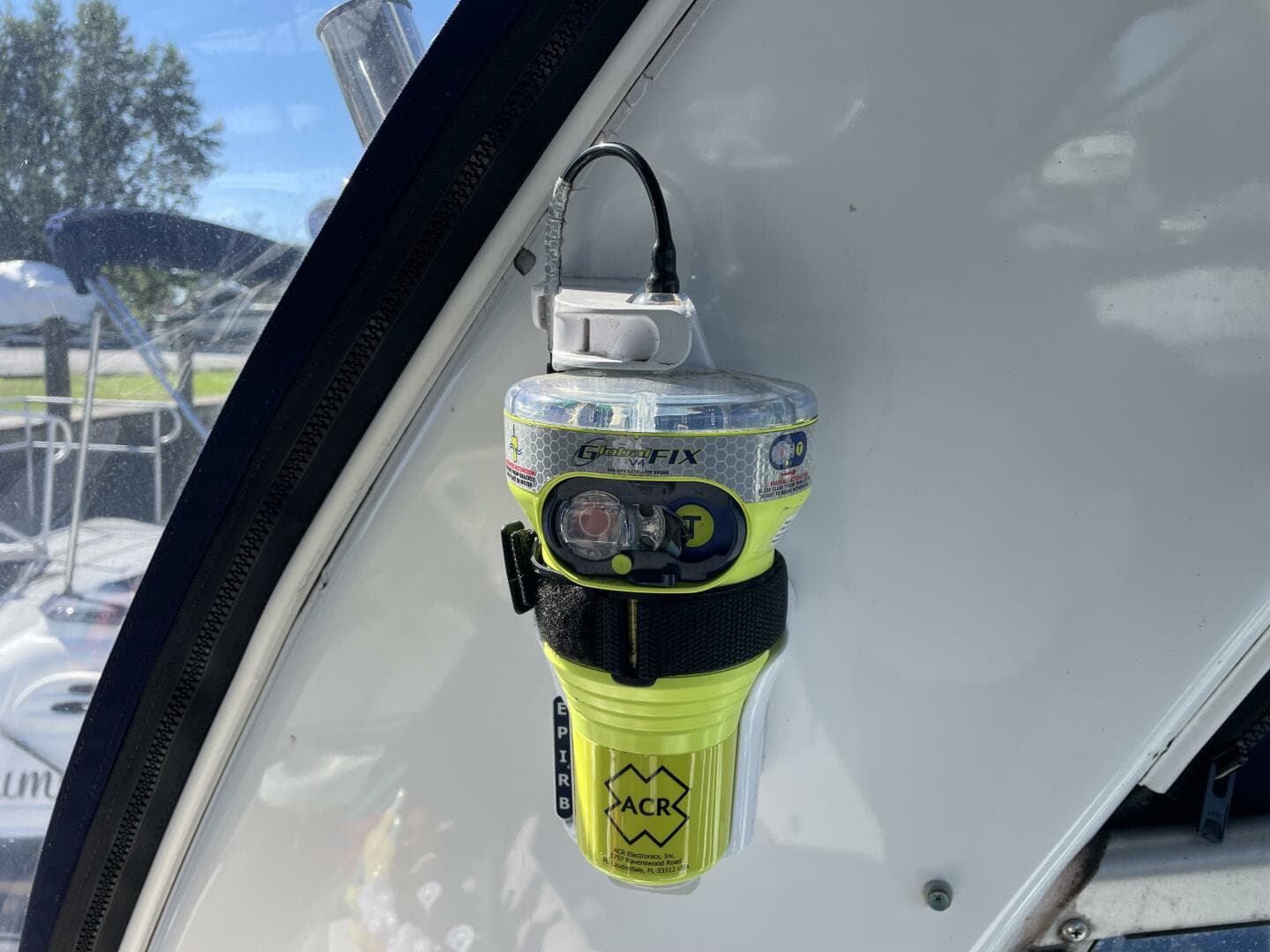 2006 Rinker Express Cruiser — photo 28