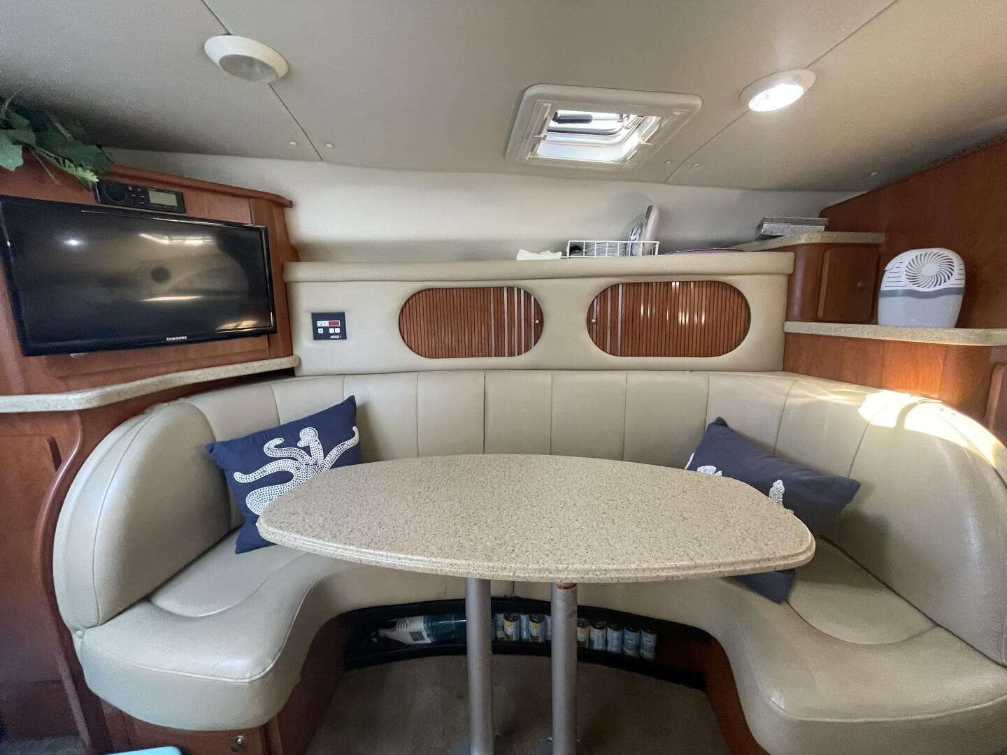 2006 Rinker Express Cruiser — photo 46