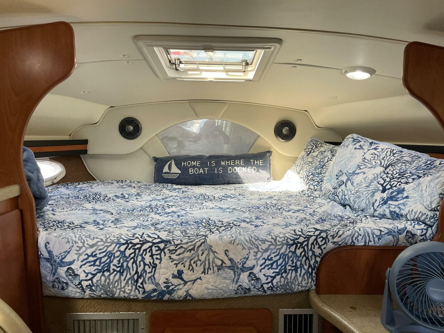 2006 Rinker Express Cruiser — photo 59