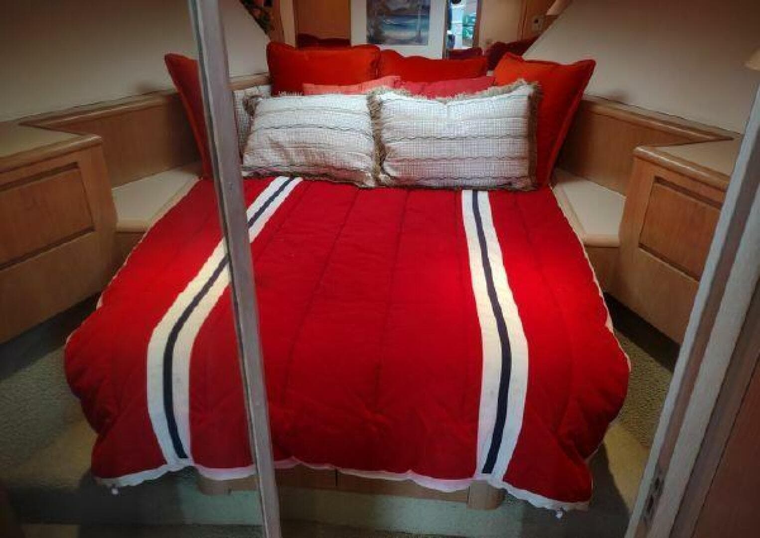 1996 Hatteras 50 Sport Deck — photo 51