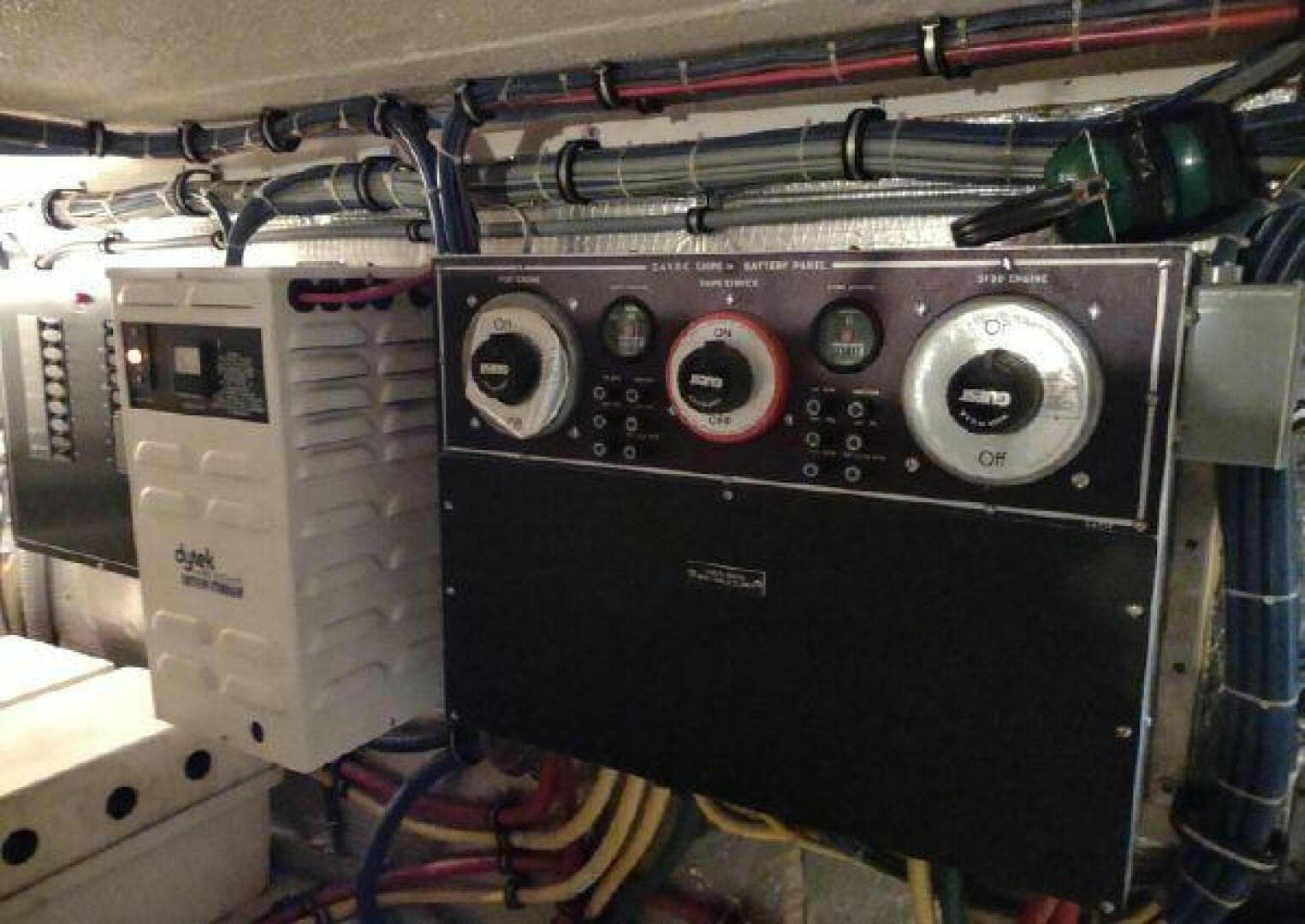 1996 Hatteras 50 Sport Deck — photo 100