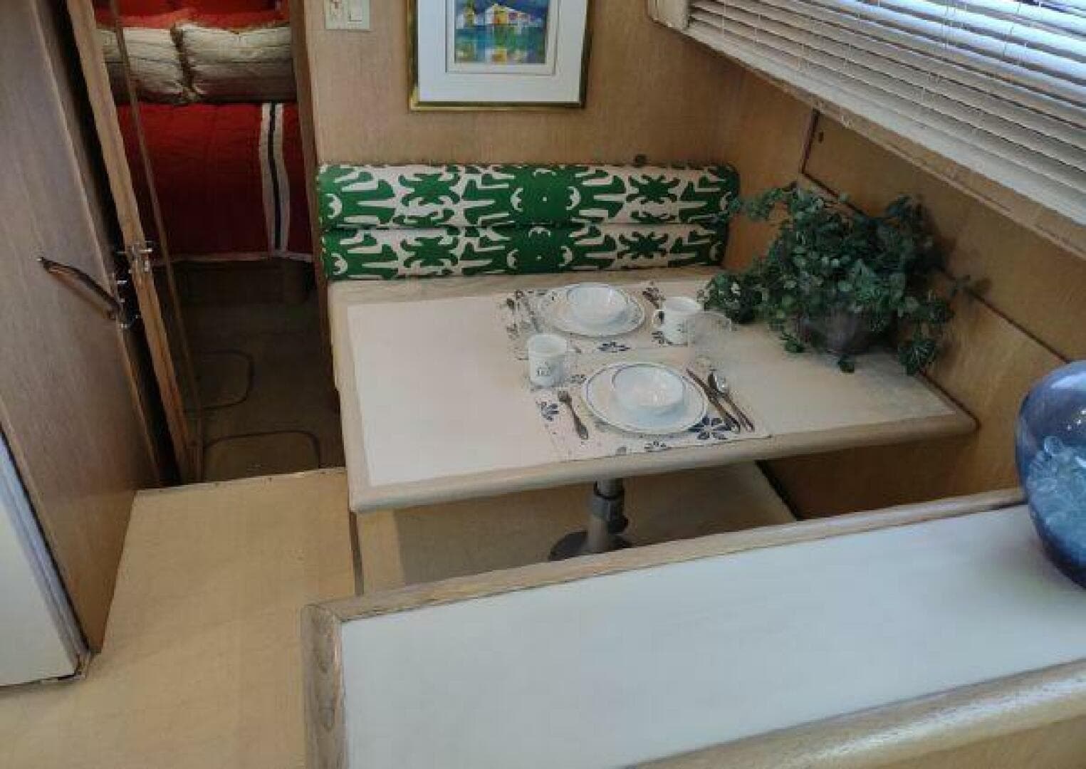 1996 Hatteras 50 Sport Deck — photo 38