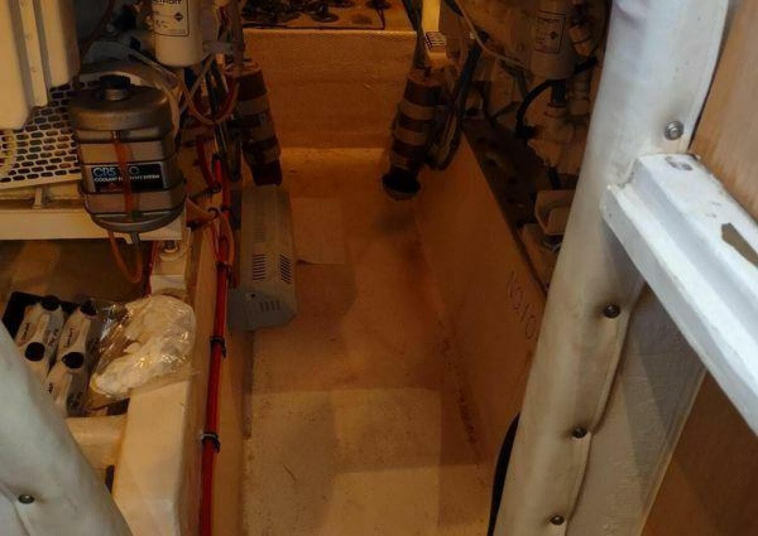 1996 Hatteras 50 Sport Deck — photo 99