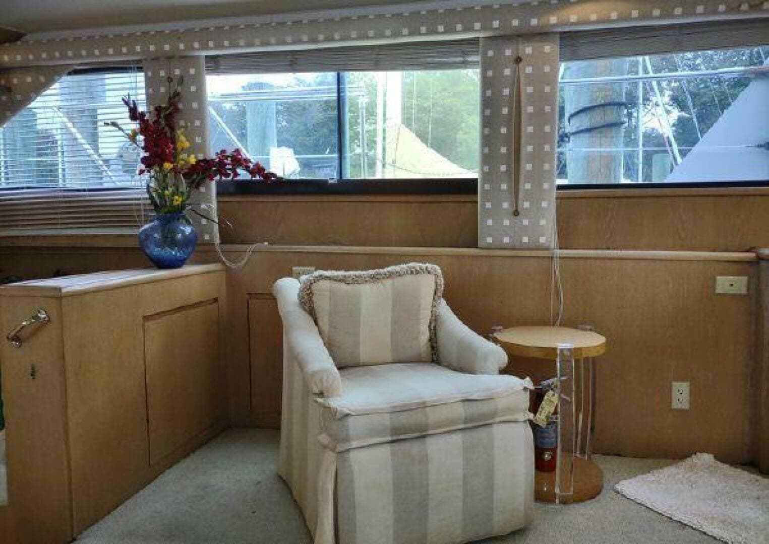 1996 Hatteras 50 Sport Deck — photo 30