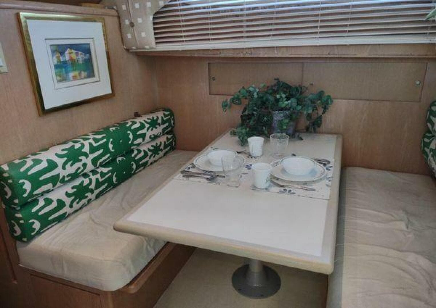 1996 Hatteras 50 Sport Deck — photo 41