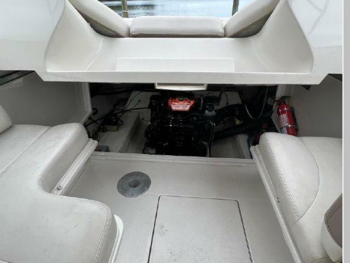 2001 Regal 2850 Lsc — photo 9