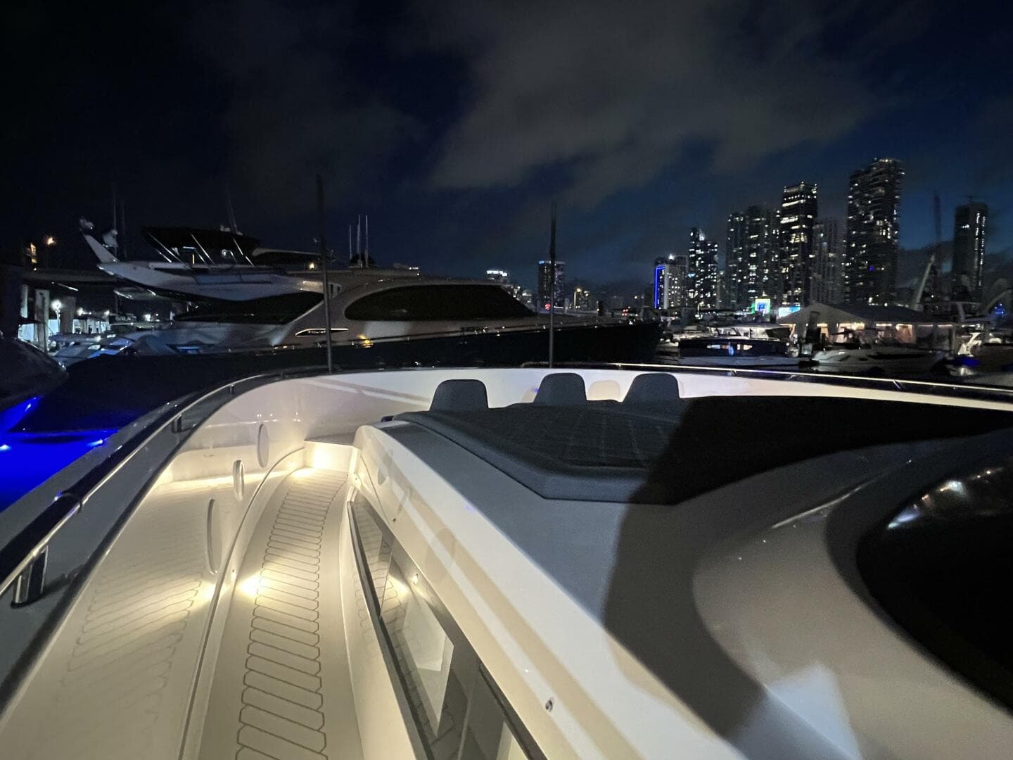 2024 Canados Gladiator 493 — photo 28