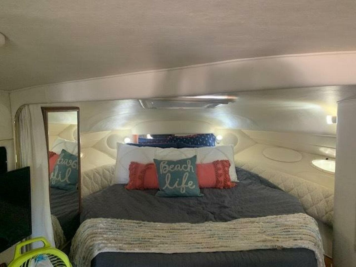 2001 Sea Ray 340 Sundancer — photo 13