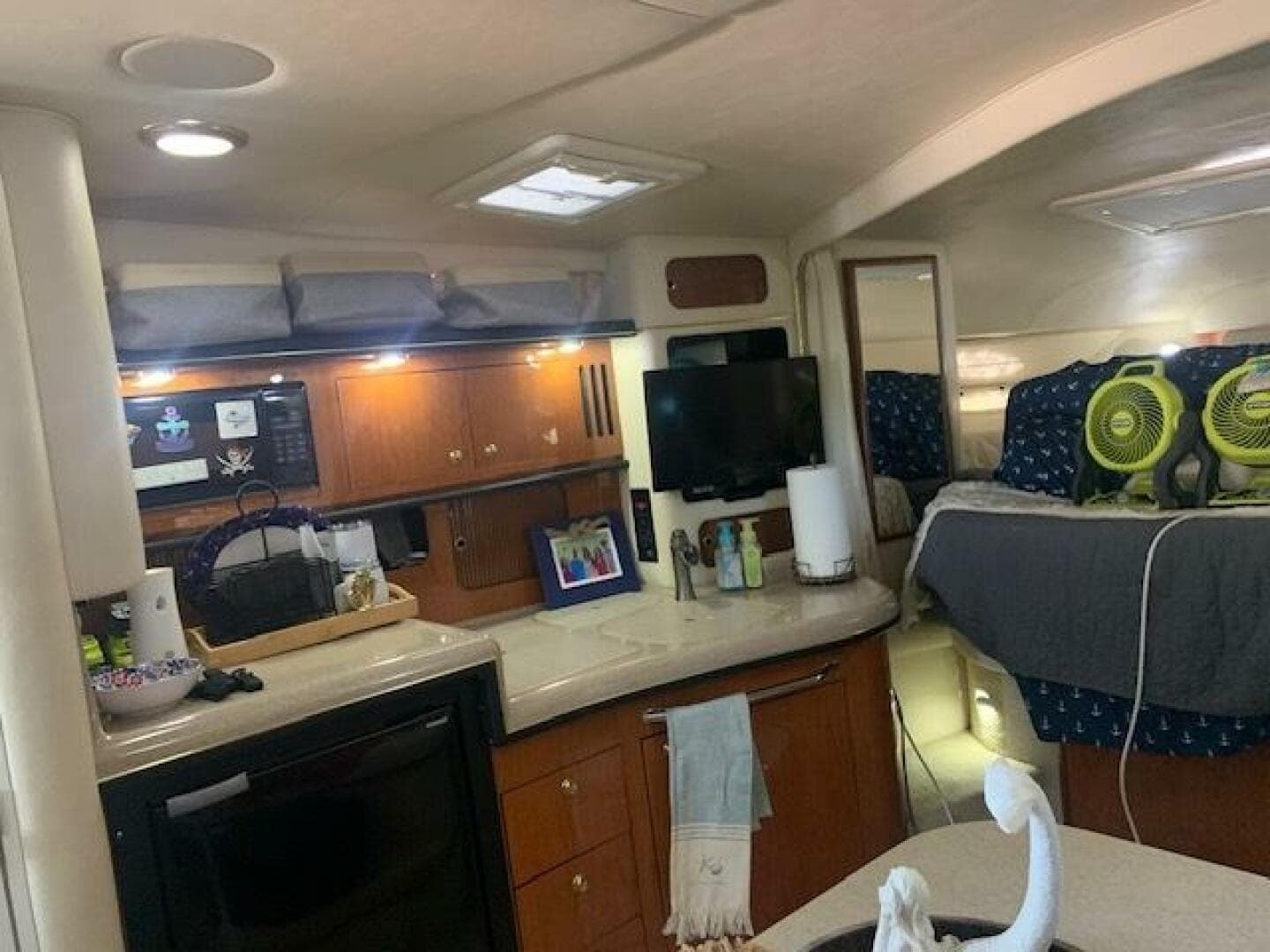 2001 Sea Ray 340 Sundancer — photo 22