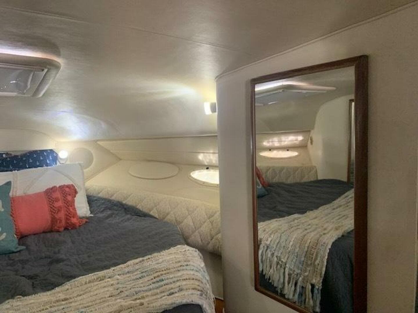 2001 Sea Ray 340 Sundancer — photo 16