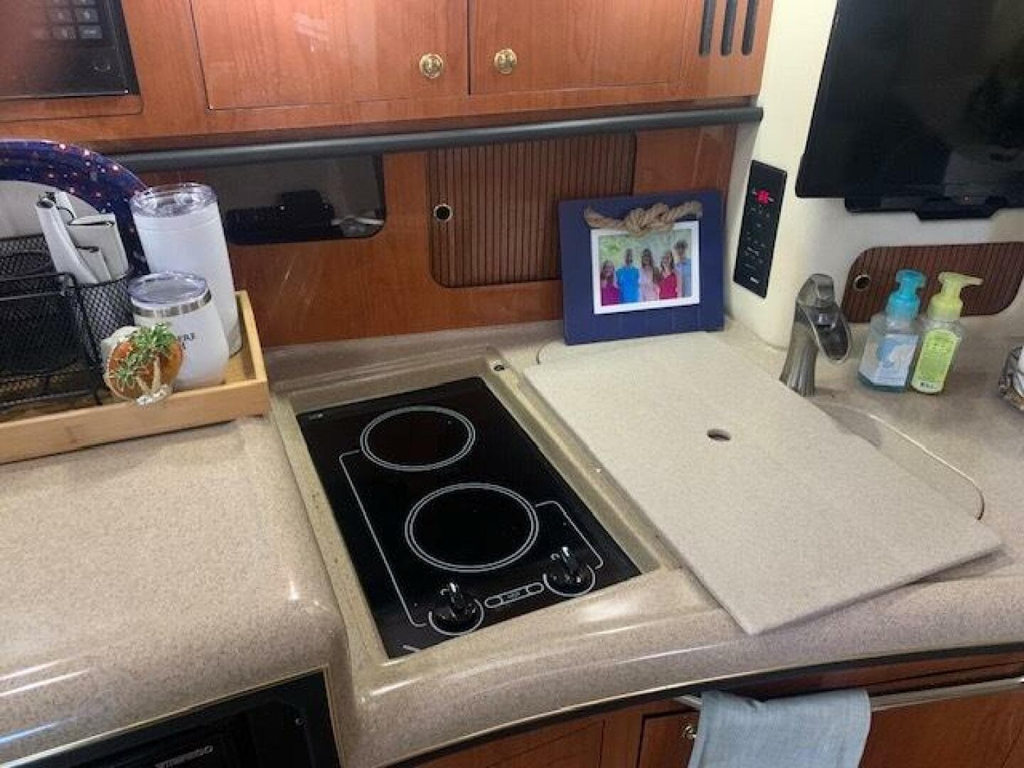 2001 Sea Ray 340 Sundancer — photo 23