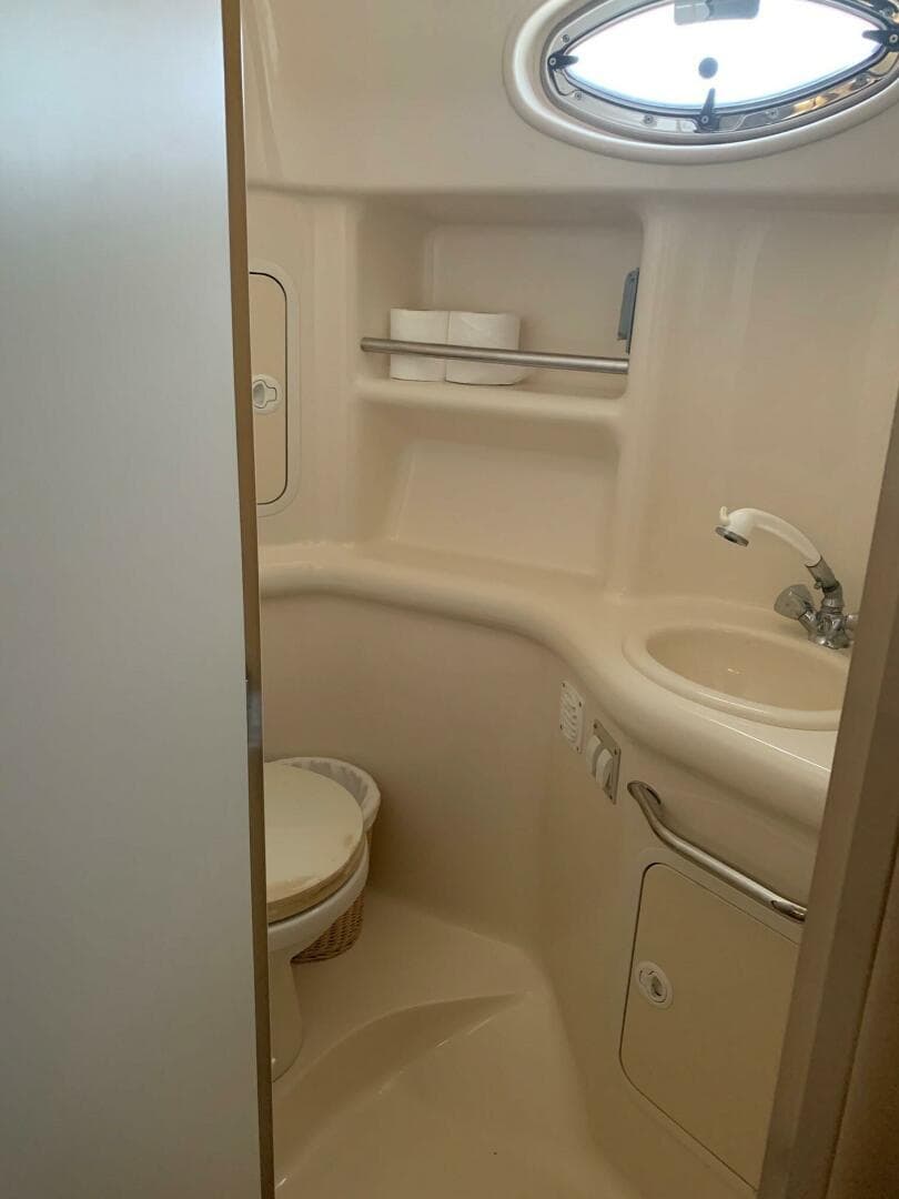 2002 Sea Ray Sundancer — photo 7