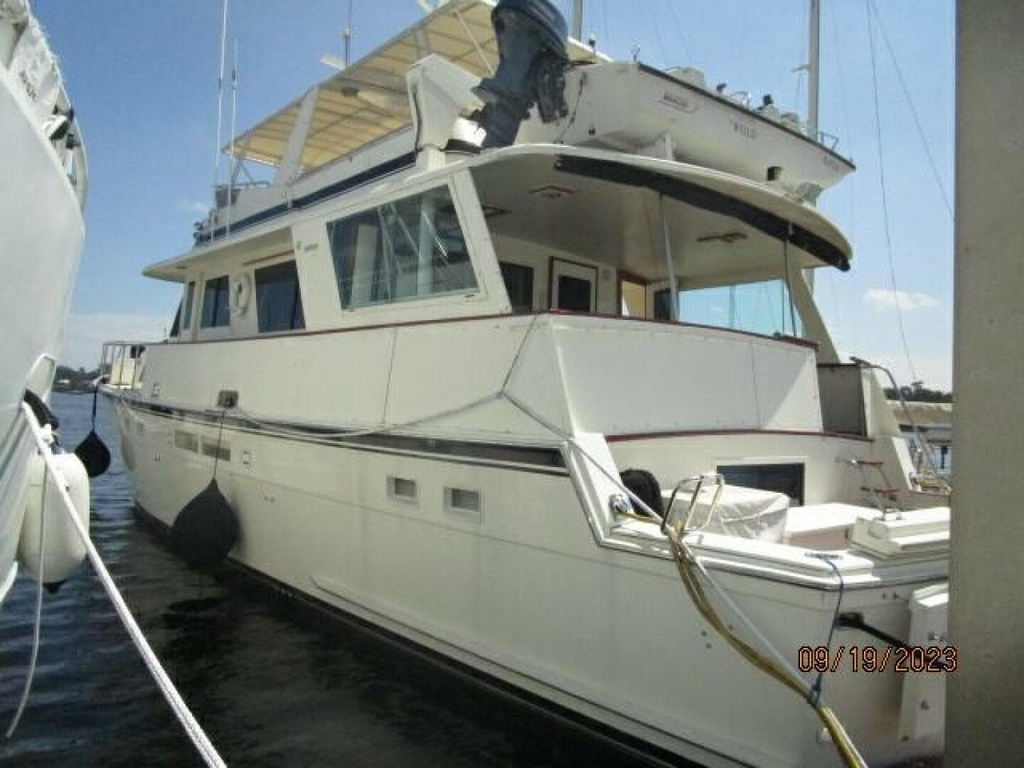 1986 Hatteras 63 Cpmy — photo 2
