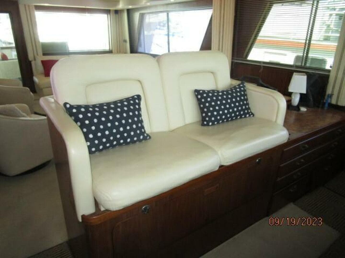 1986 Hatteras 63 Cpmy — photo 49