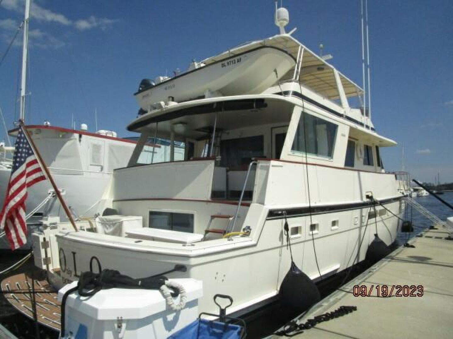 1986 Hatteras 63 Cpmy — photo 3