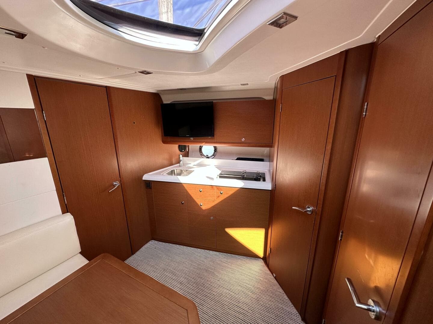 2013 Beneteau Gran Turismo — photo 19