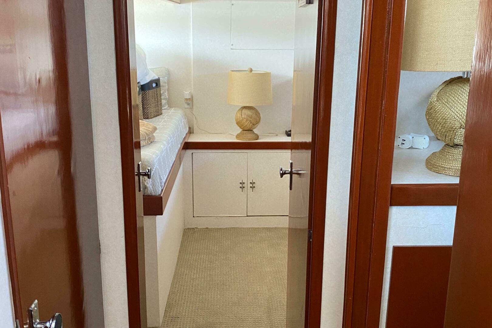 1973 Chris-Craft 47 Commander Flush Deck — photo 217