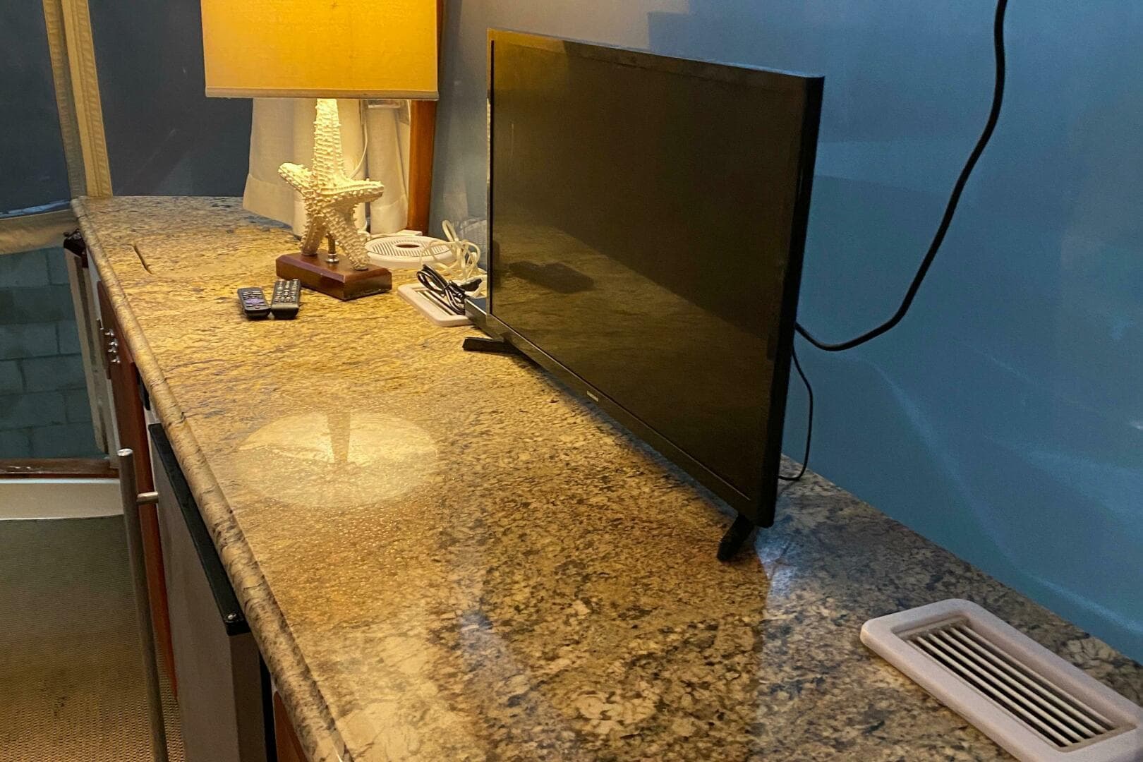 1973 Chris-Craft 47 Commander Flush Deck — photo 102