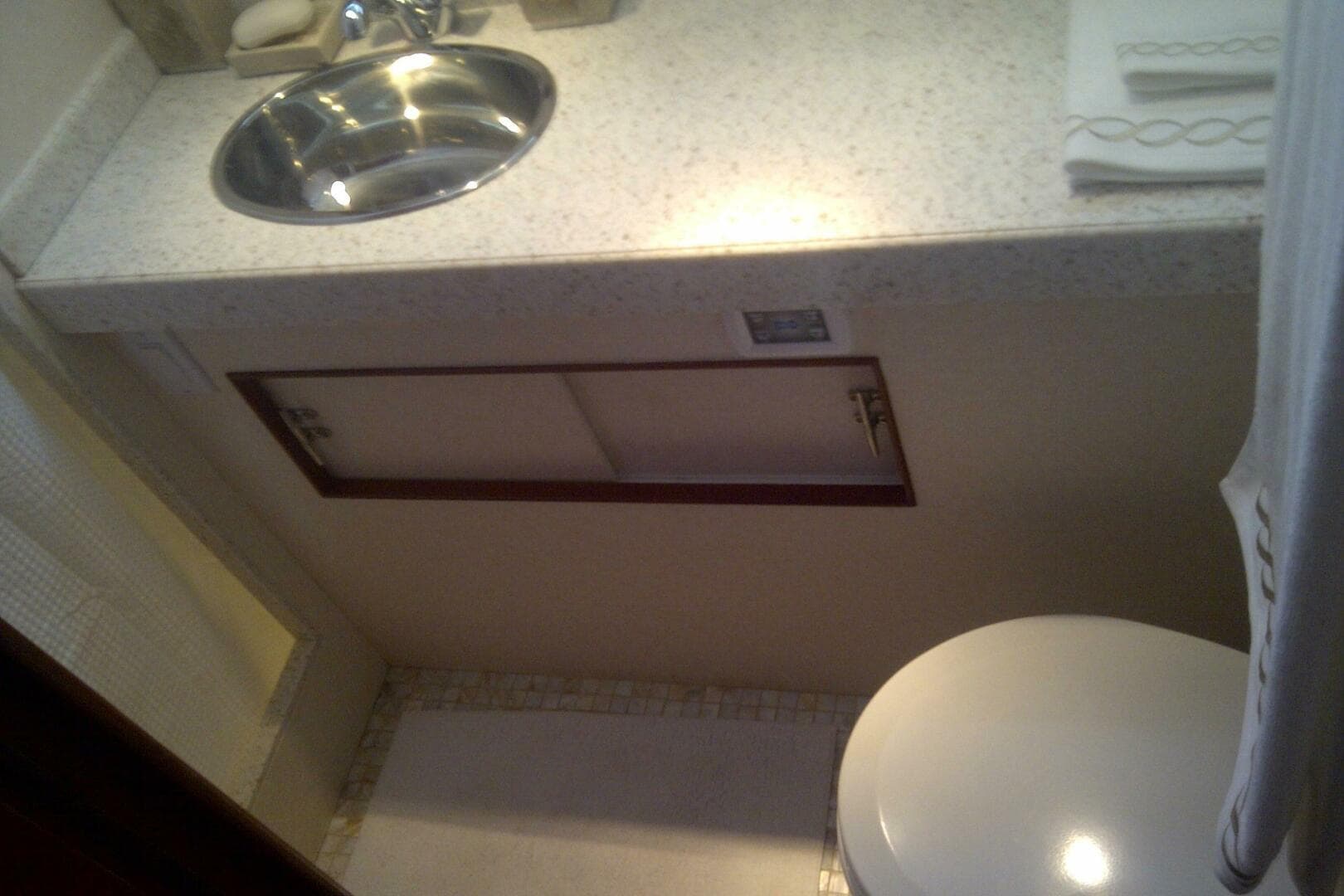 1973 Chris-Craft 47 Commander Flush Deck — photo 152