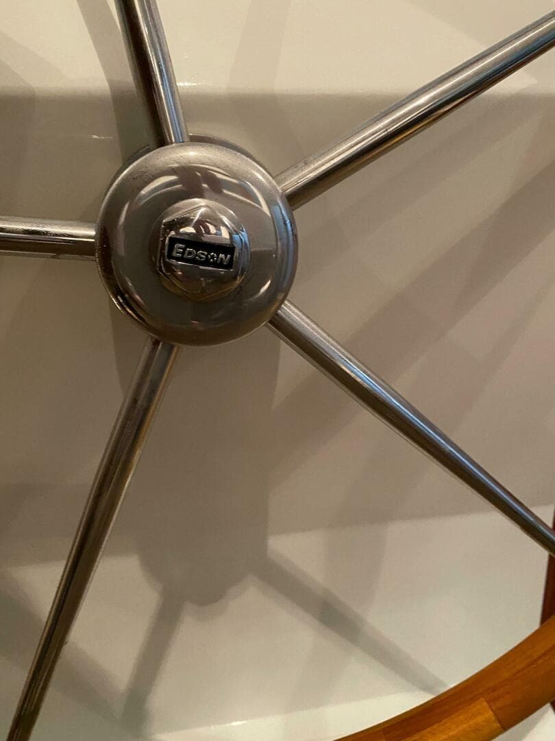 1973 Chris-Craft 47 Commander Flush Deck — photo 33