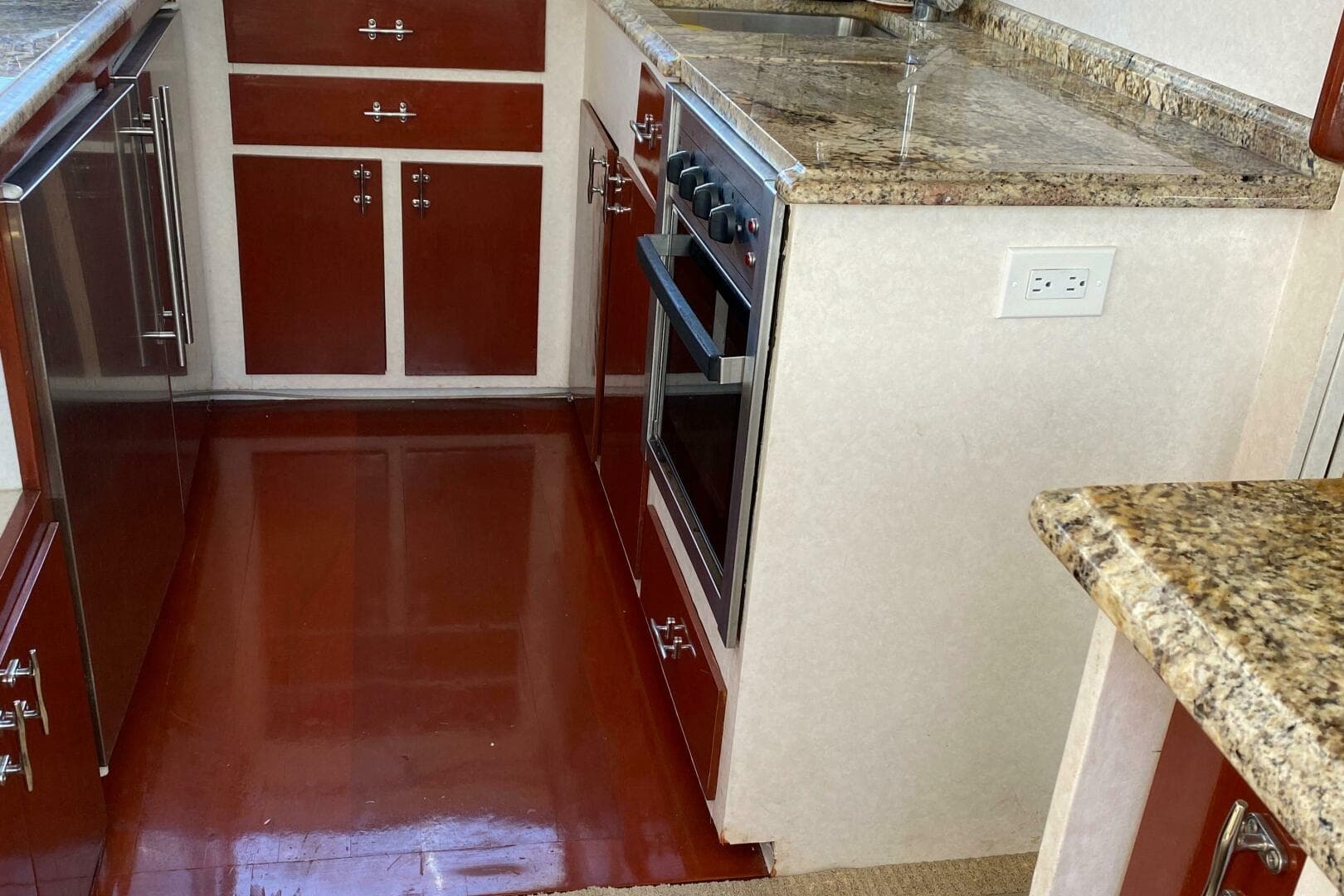 1973 Chris-Craft 47 Commander Flush Deck — photo 219