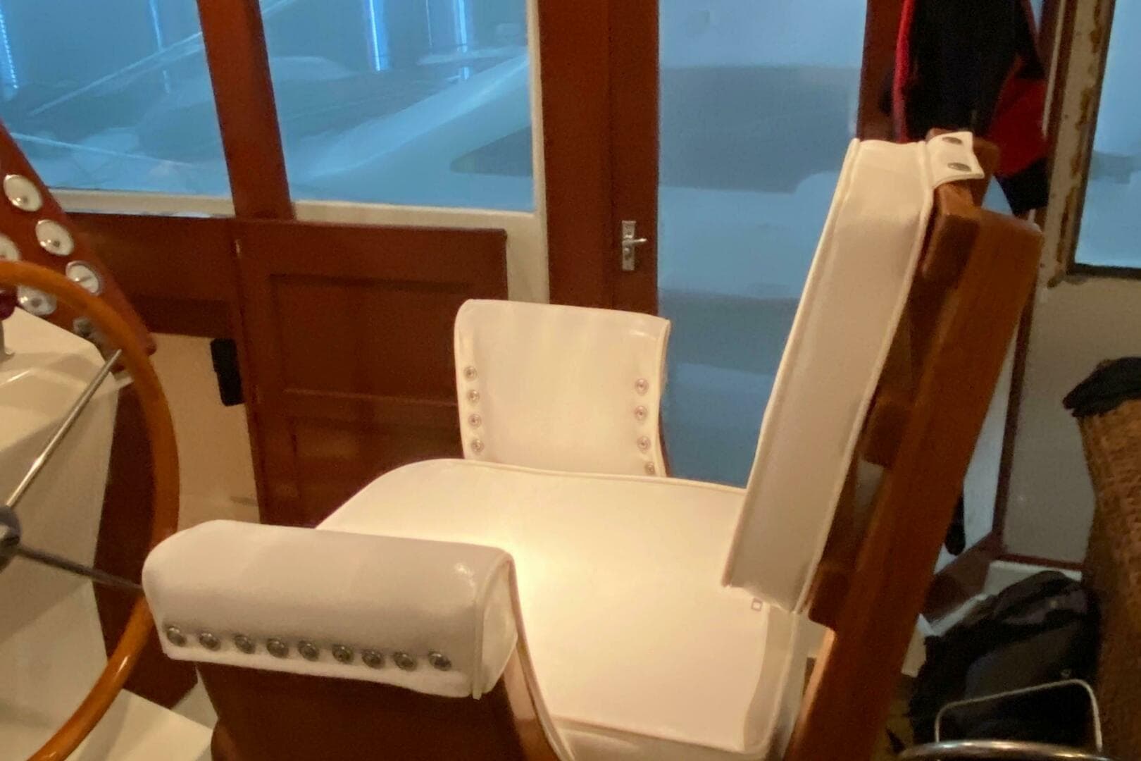 1973 Chris-Craft 47 Commander Flush Deck — photo 92