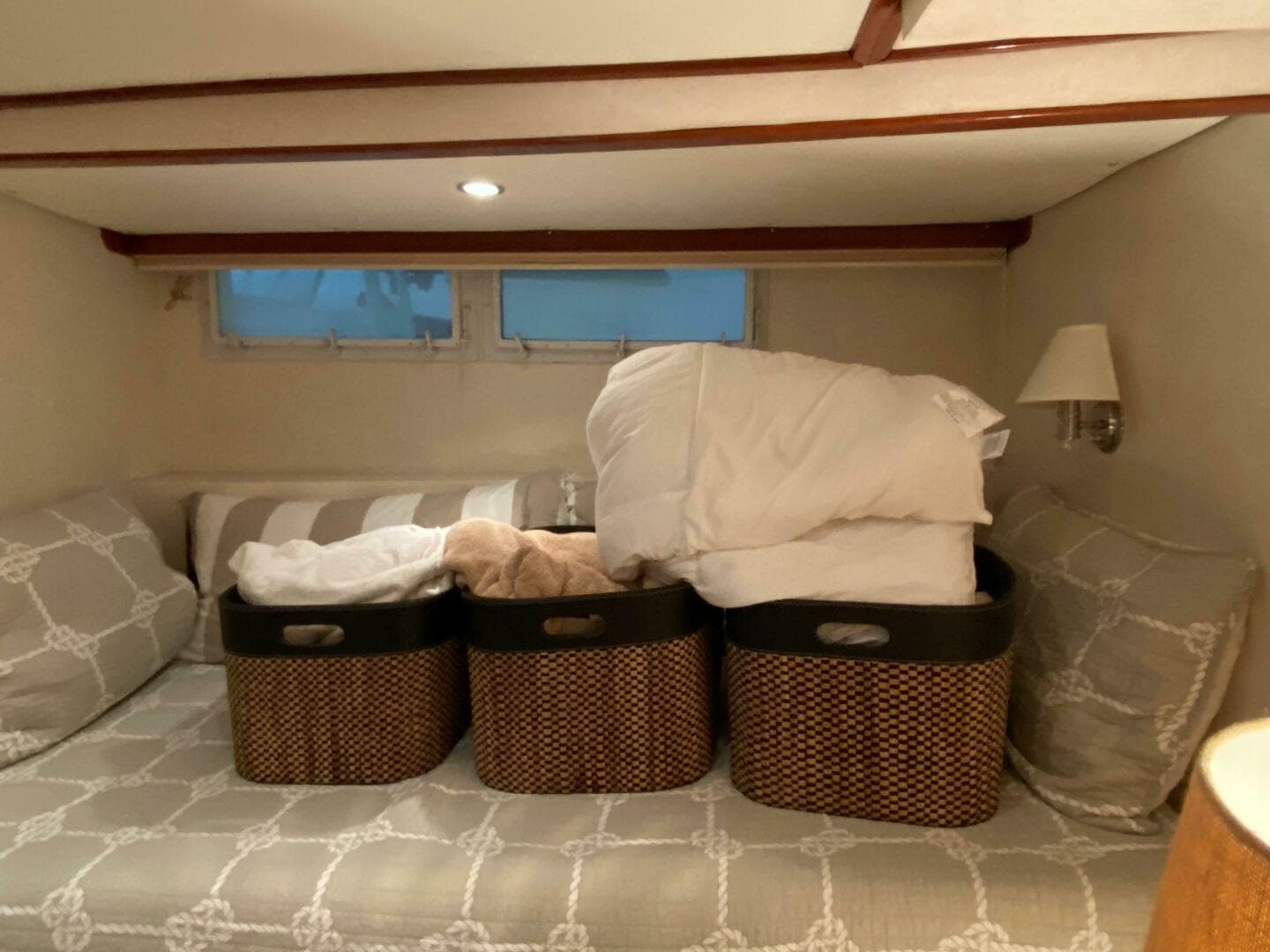 1973 Chris-Craft 47 Commander Flush Deck — photo 20