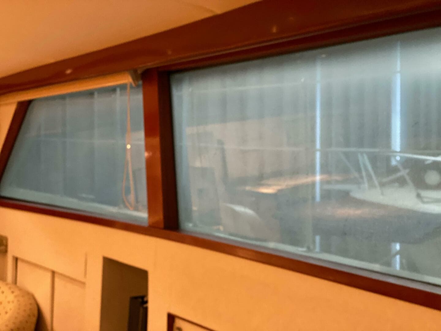 1973 Chris-Craft 47 Commander Flush Deck — photo 12