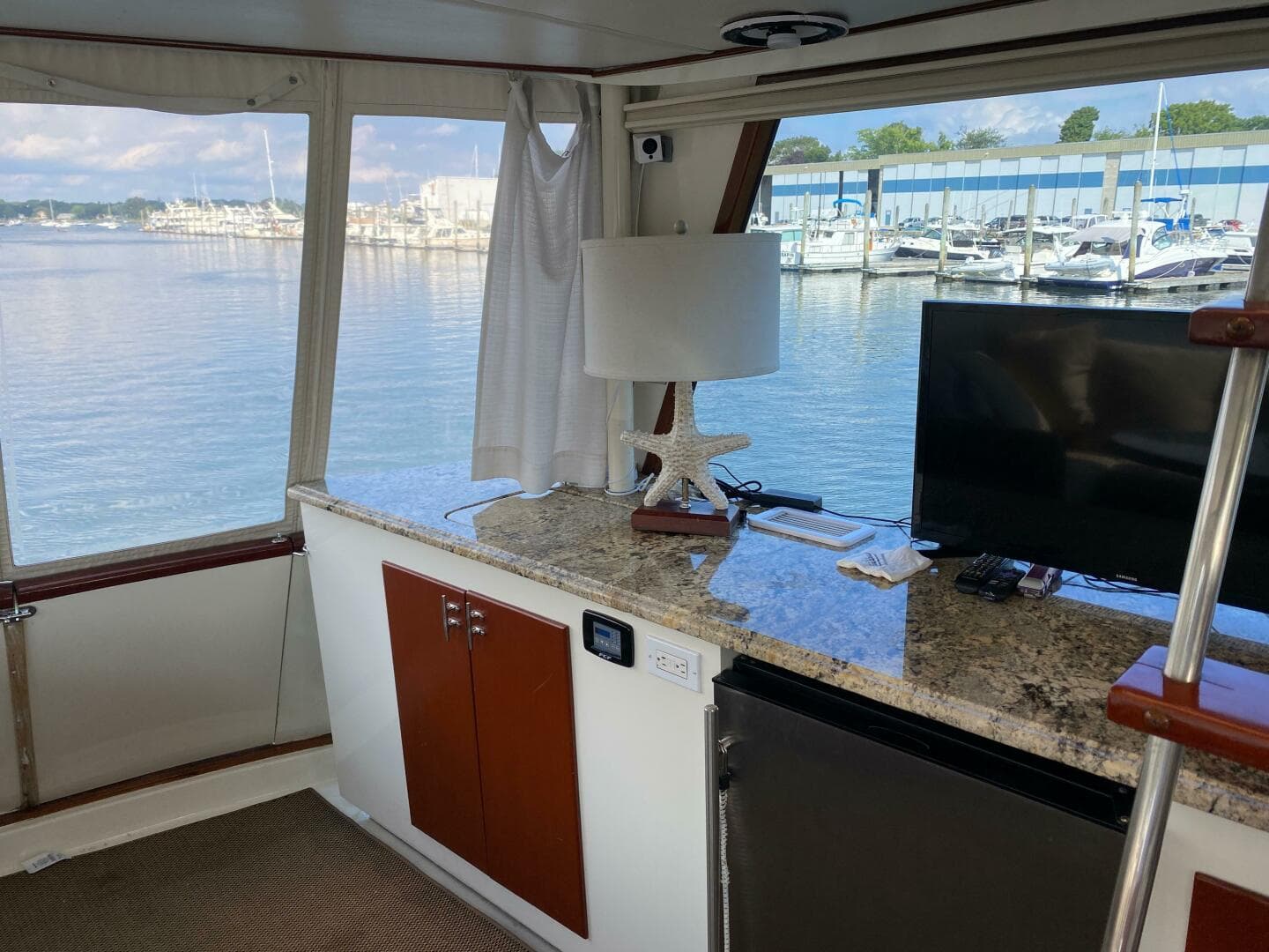 1973 Chris-Craft 47 Commander Flush Deck — photo 190